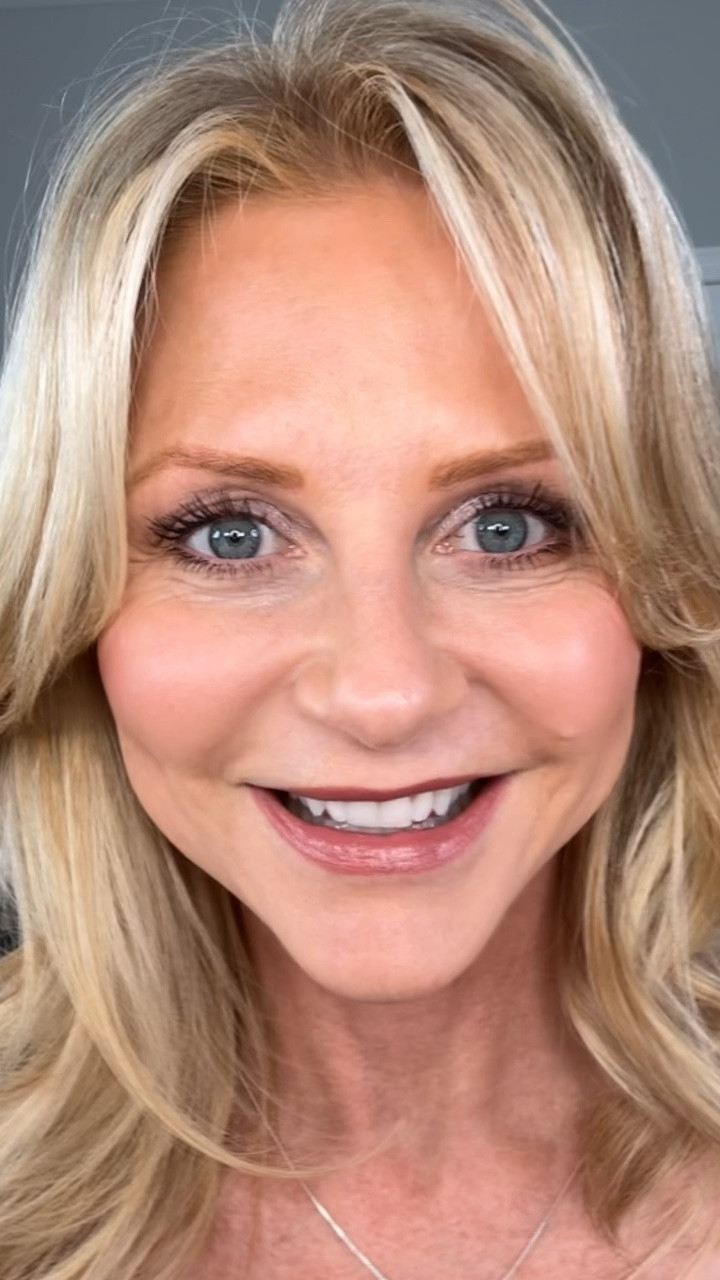 Makeup Look of the Day 🤗💄

This makeup is perfect for a hot summer day with the Smashbox Halo Glow Tinted Moisturizer providing a beautiful finish that lasts. I started with the Sigma Eyeshadow Base Primer to hold the shadow all day, and Charlotte Tilbury has one of the best lipliners on the market for a long-wear yet creamy lip pencil. 

#summermakeuplook #matureskin #over50beauty 

#LTKBeauty #LTKVideo #LTKOver40