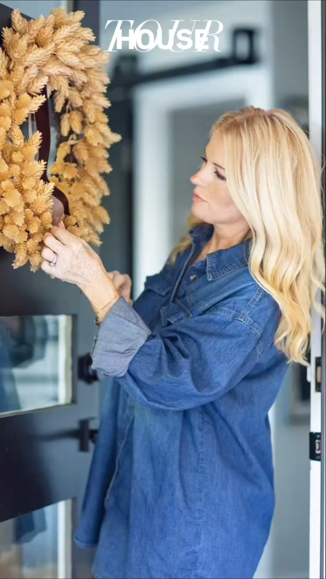 Styling is never about adding more — it’s about choosing better.

These are some of my go-to home styling pieces I reach for again and again. Timeless textures, soft neutrals, and layered details that make a space feel collected instead of decorated.

Linking my favorites here 🤍


#LTKSaleAlert #LTKSeasonal #LTKHome