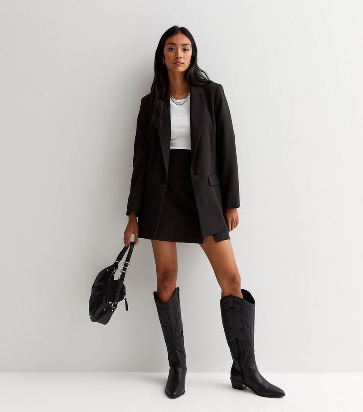 Black Button Oversized Blazer
						
						Add to Saved Items
						Remove from Saved Items | New Look (UK)