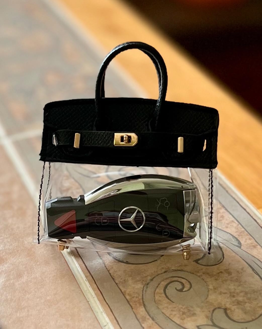 Mini Creative Car Key Case, Small Transparent Handbag Key Holder Wallet, Keychain Bag Car Key Fob Case Cute Present for Woman Girl (Black) | Amazon (US)