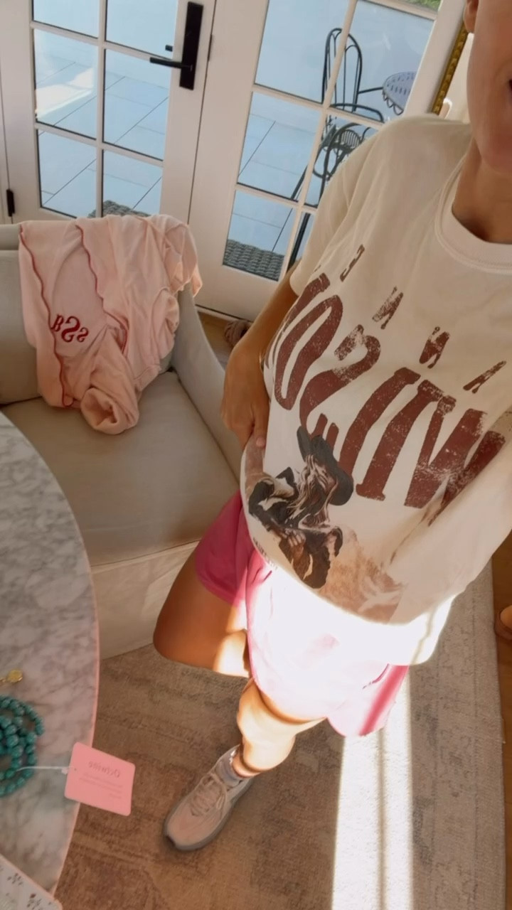 These sneakers are perfect for cardio! How cute are these colors?!

Loverly Grey, Hoka, Shopbop, women’s sneakers 

#LTKootd #LTKActive