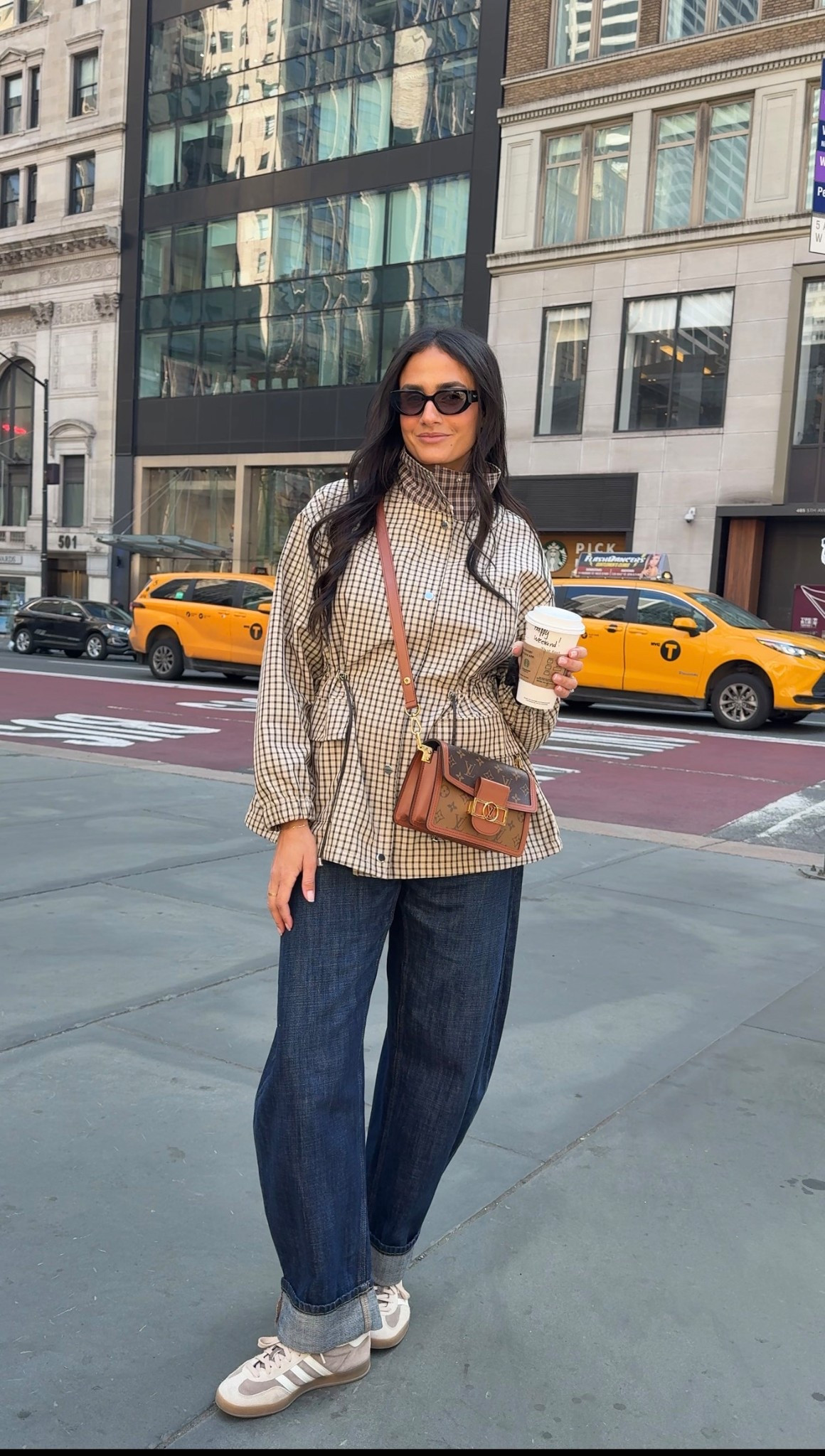 Medium jacket , size 28 jeans 

#LTKcanada #LTKsummer #LTKstyletip