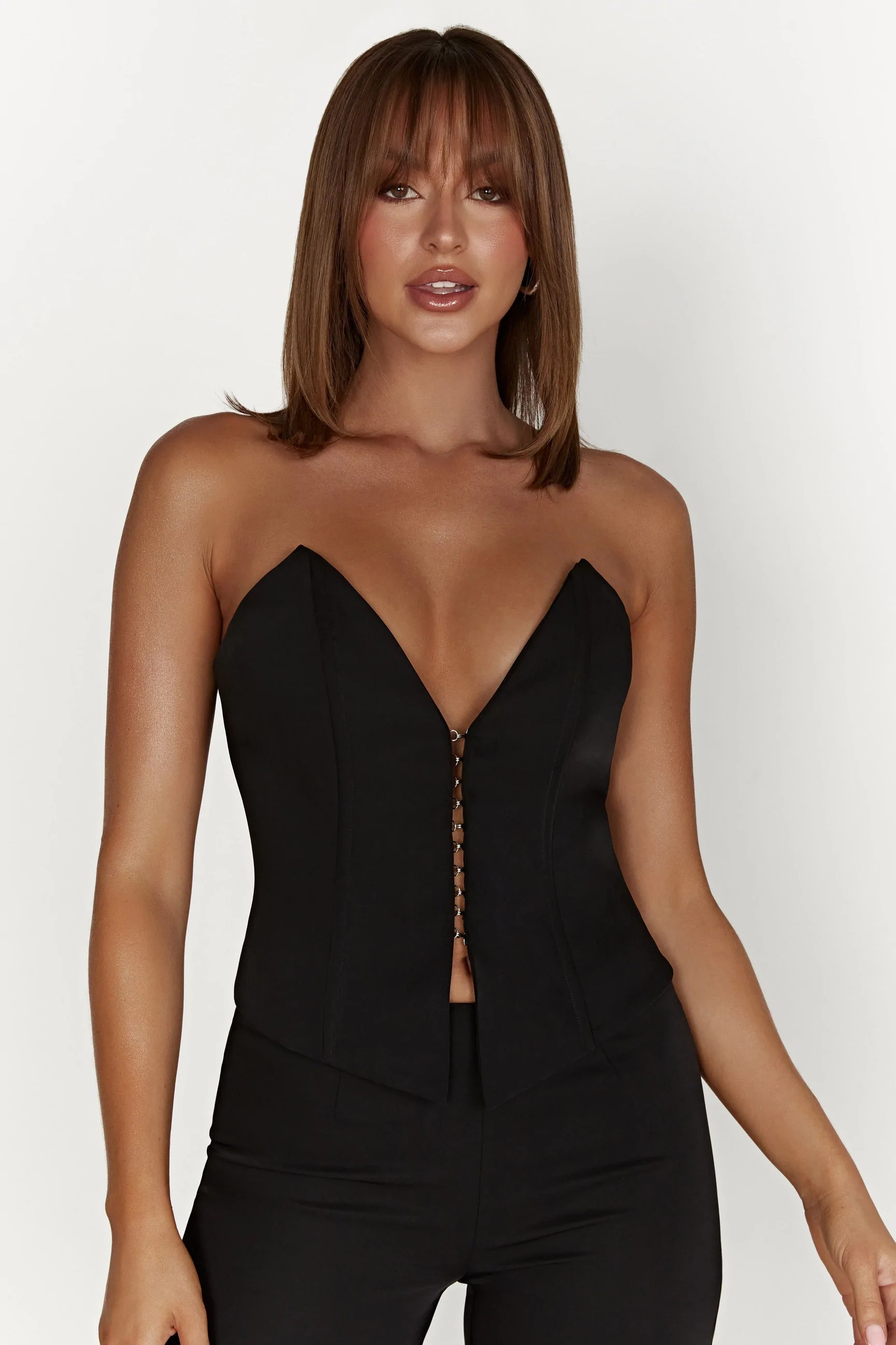 Janayia Pointed Corset Top - Black | MESHKI US