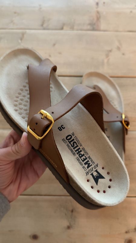 #giveaway ☀️🤍 Meet the ultimate chic and comfortable sandal! #ad I love that these are made from the highest quality materials, look great with everything and feel amazing all day long. 

✨Follow the steps below for a chance to win a pair of your own:

1. Follow me @liferunsonlaughter and @mephisto_shoes_official
2. Like this post
3. Tag some friends
4. Share to your stories 

The winner will be announced on Saturday June 15th! You will get to pick your size and color.

Good luck! 🤗


#LTKStyleTip #LTKShoeCrush #LTKOver40
