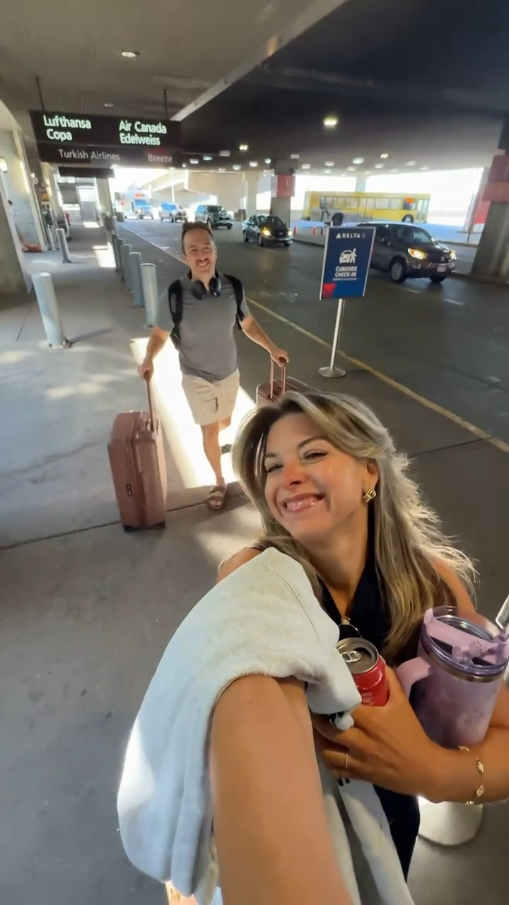 Summer Amazon travel outfit and Beis luggage on sale today wearing a medium in navy set small in slip dress 

Electric picks code: Emerson20

Travel outfit
Airport outfit
Navy pant set
Loungewear set
Amazon pant set
Summer casual look
Suitcase

#LTKStyleTip #LTKTravel #LTKSummerEdit