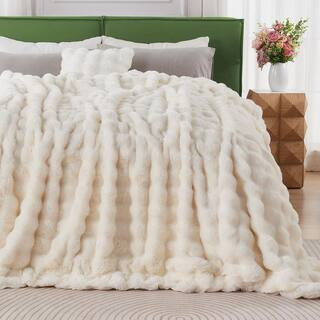 GHOUSE ILTB Beige Faux Fur 90 in. x 108 in. Plush Shag Fuzzy Throw Blanket for Couch Sofa GBTB901... | The Home Depot