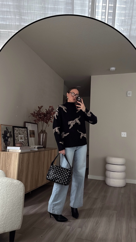 this sweater!!!!!! looks leg like a $200 sweater 