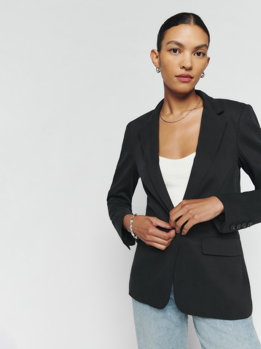 The Classic Slim Blazer | Reformation (Global)