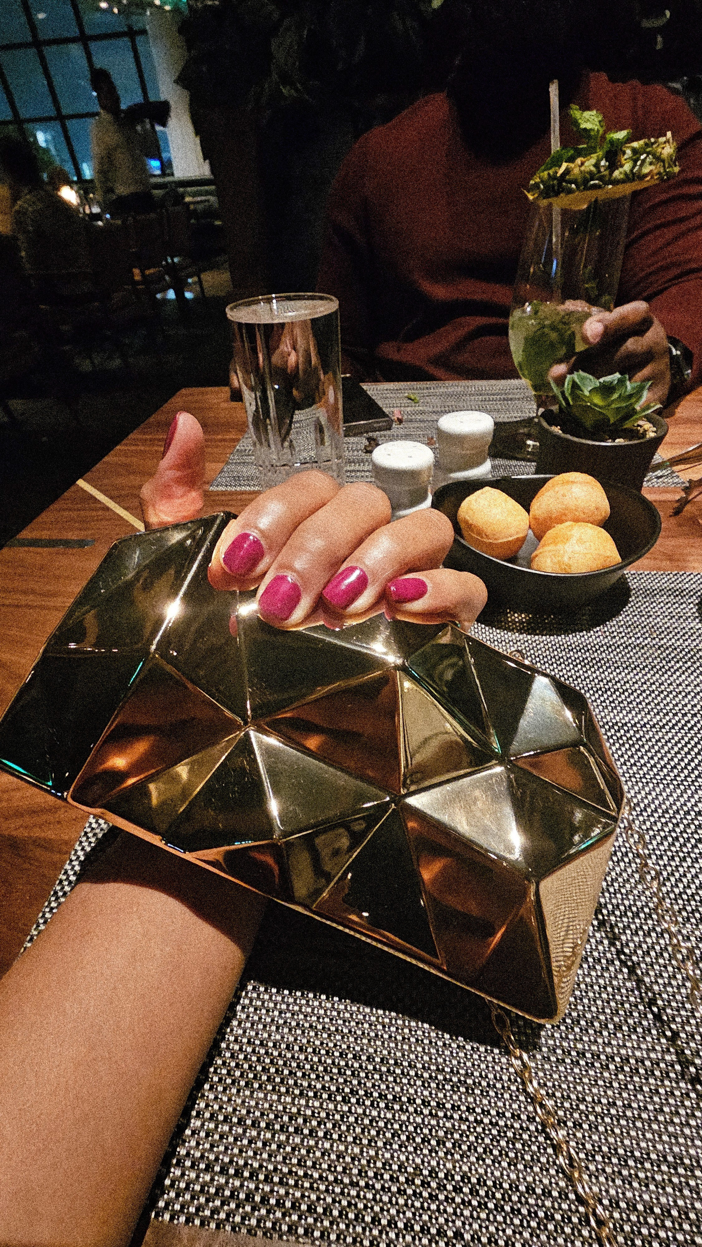 it doubles as a weapon according to the gentlemen sitting next to us😂

#LTKFindsUnder50 #LTKBeauty