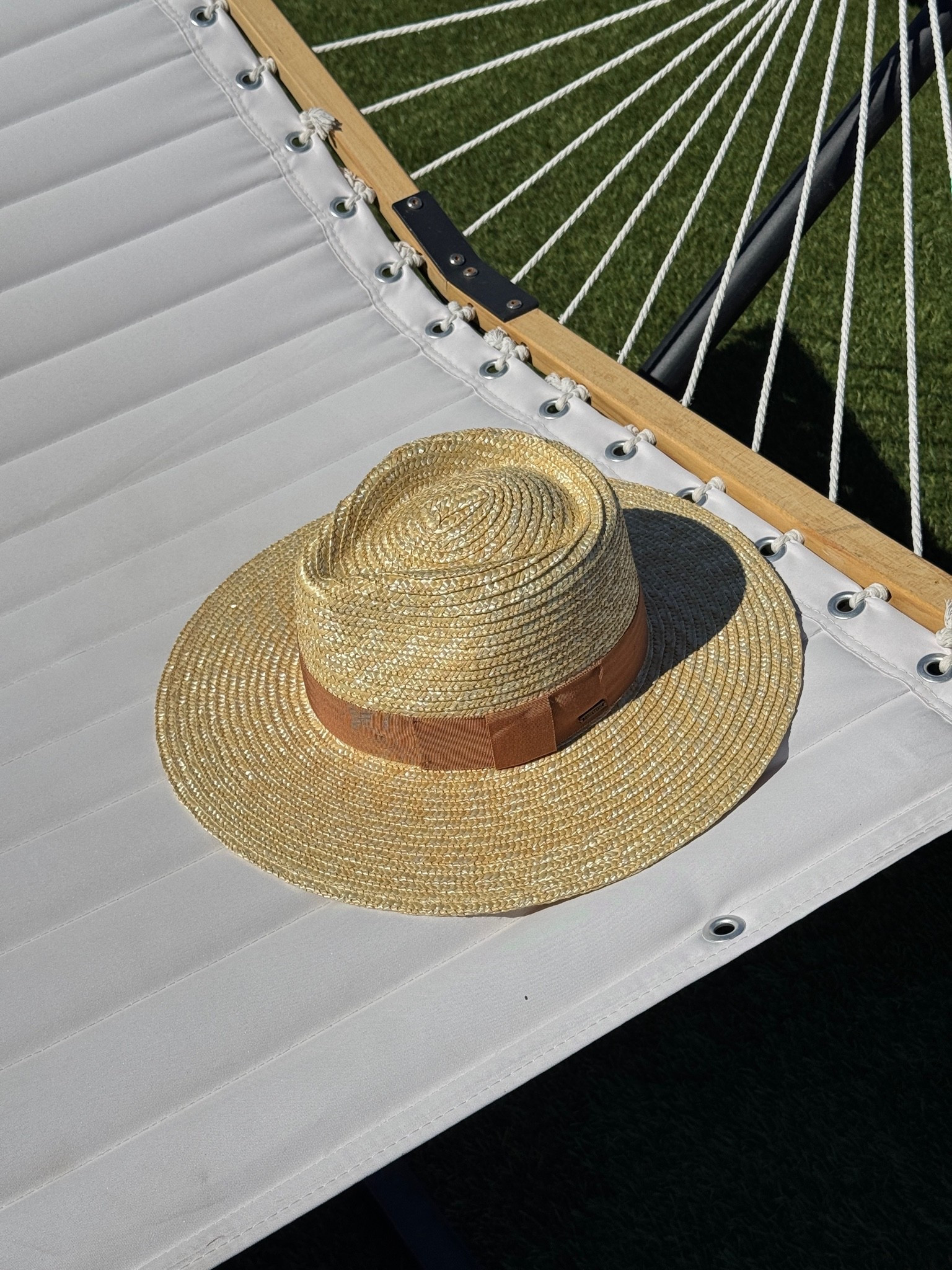 Looking for a good quality sun hat that comes in sizes grab this one ! This brand makes the best hats I got the another color way last year. I just love them. 
#amazon