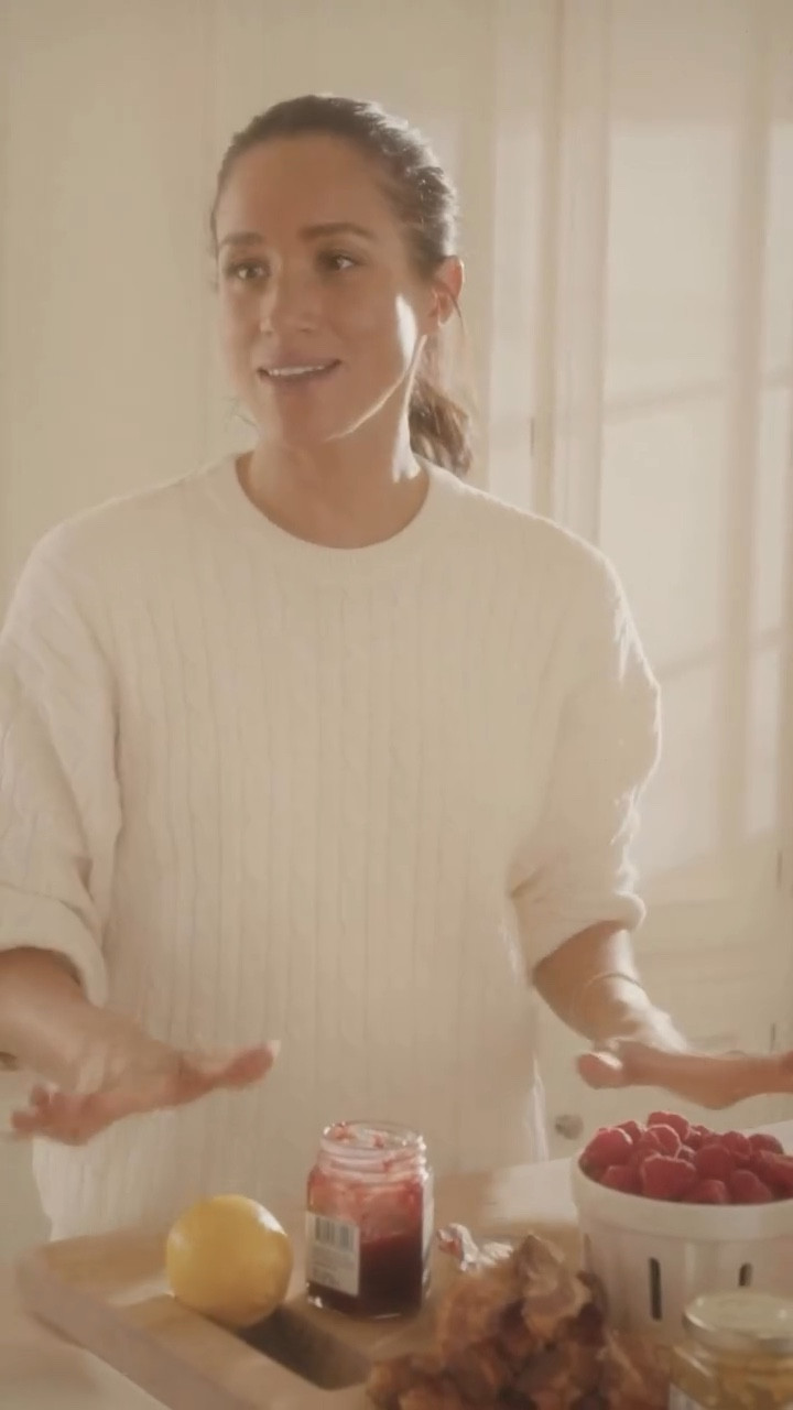 Meghan Markle's super soft cable set on major sale! 

#LTKCyberWeek #LTKHoliday #LTKGiftGuide