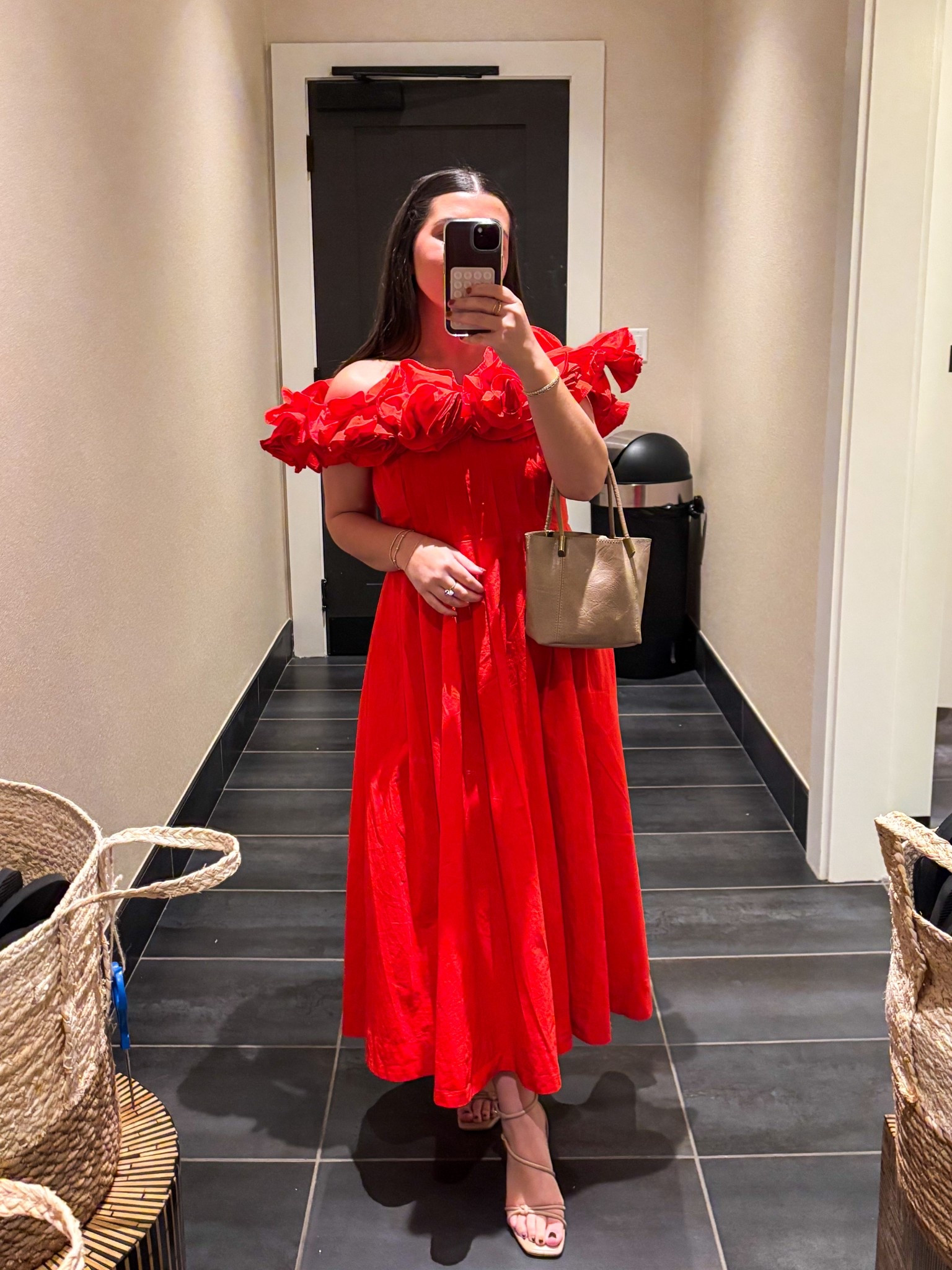 My fav wedding guest dress ♥️

#LTKWedding #LTKPetite #LTKStyleTip