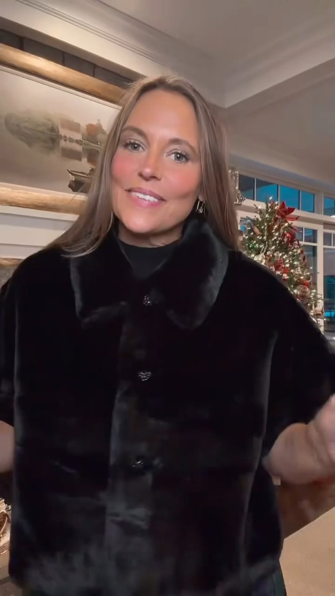 This beautiful cape is now 50% off and only left in a couple sizes! m

#LTKSeasonal #LTKootd #LTKHoliday