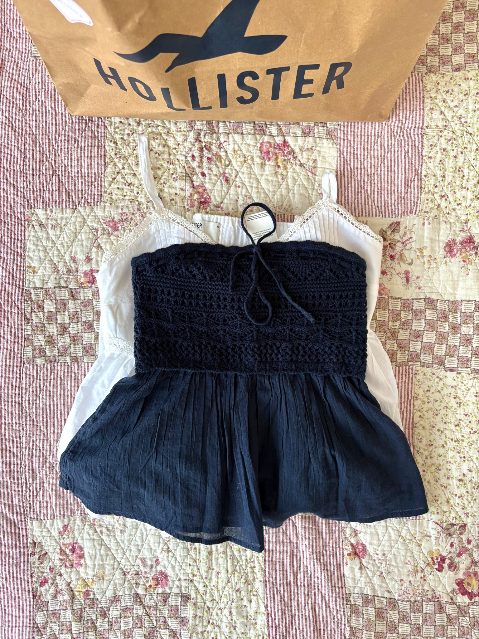 Girls Hollister top ⭐️

#LTKeurope #LTKspring #LTKsummer
