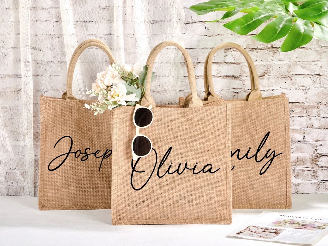 Bridesmaid Burlap Tote Bags,Personalized Tote Gift Bags,Name Jute Beach Tote Bag,Bachelorette Fav... | Etsy (US)