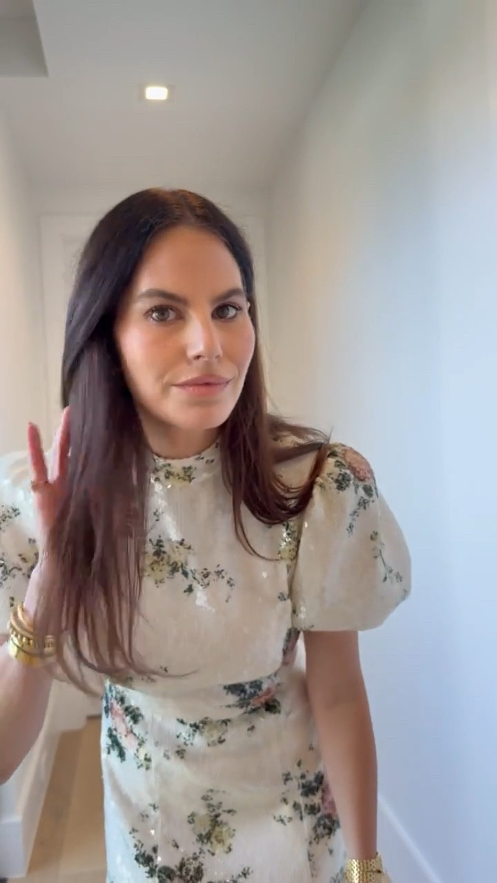 Holiday party outfit! My exact dress is out of stock but I linked some similar ones. 


Women’s fashion, winter fashion, winter style, winter outfits, winter outfit inspo, winter ootd, holiday fashion, holiday style, holiday outfits, Miami fashion, winter in Miami, holiday party outfit



#LTKWedding #LTKootd #LTKHoliday