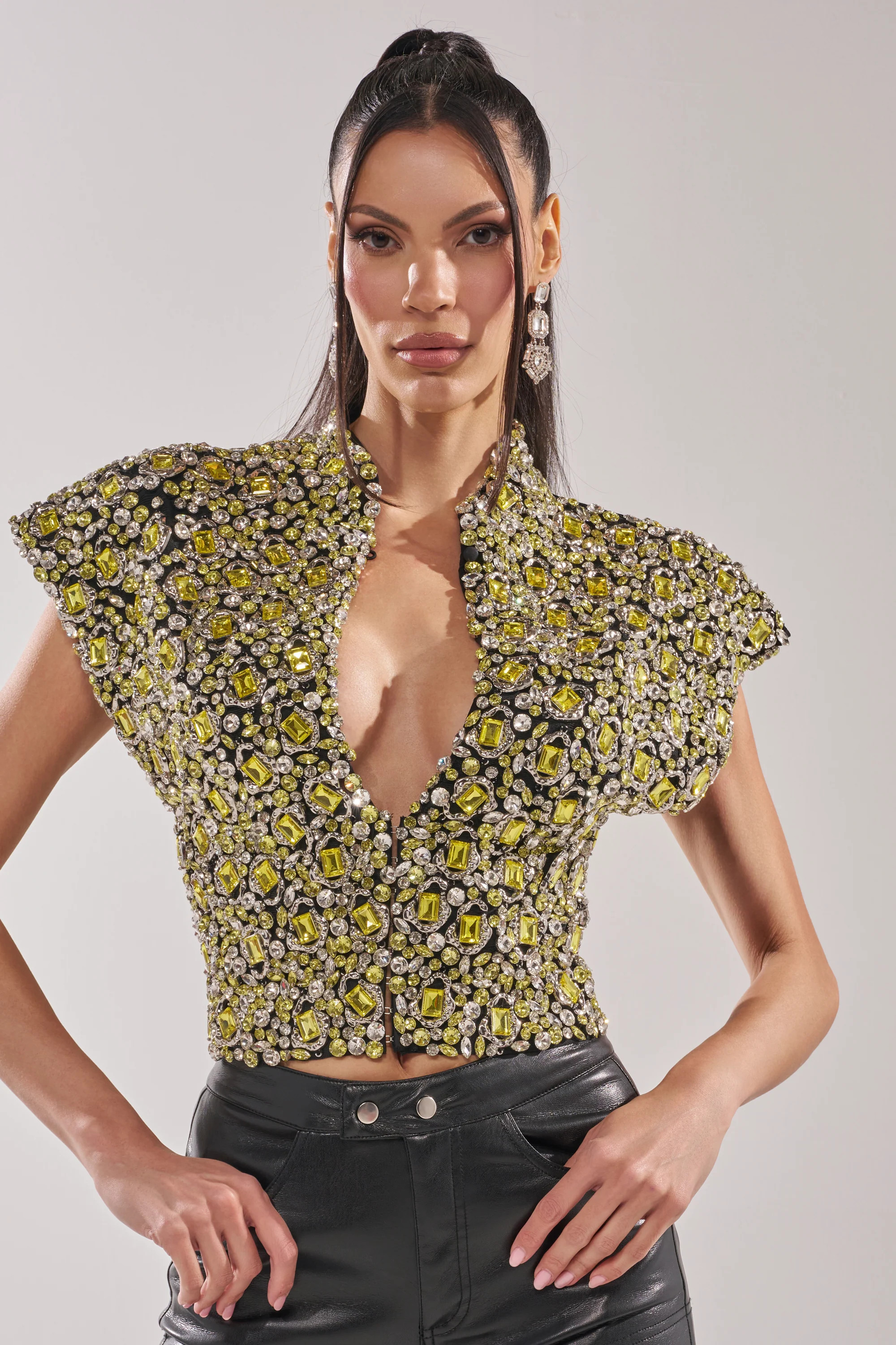 GET CRAZY BLOUSE | AKIRA