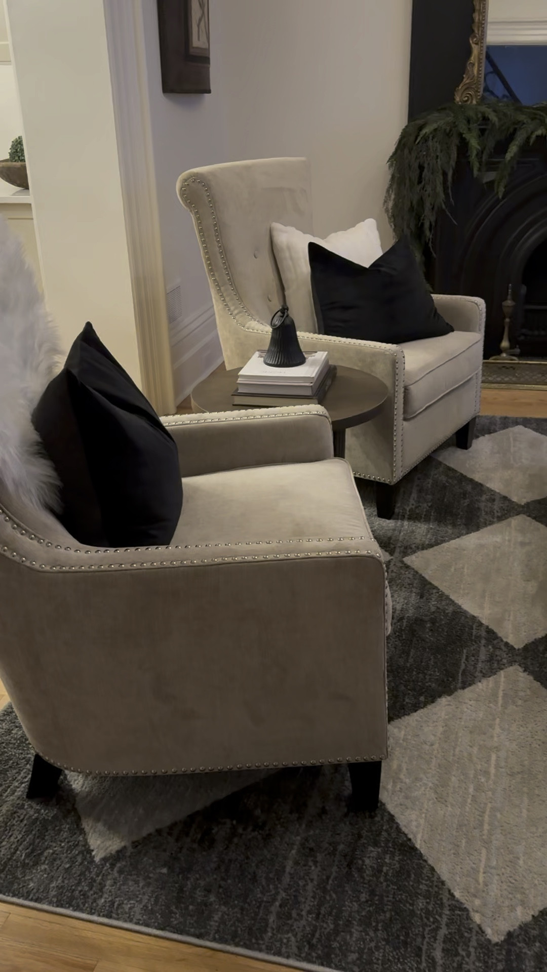 Gorgeous area rug - great quality!! 9 x 12 - perfect for living roomm

#LTKHoliday #LTKHome #LTKSeasonal