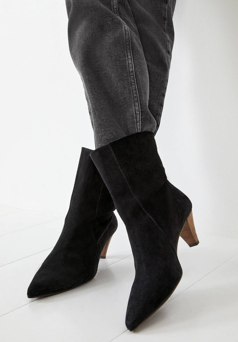 Hesper Boots | Hush Homewear (UK)