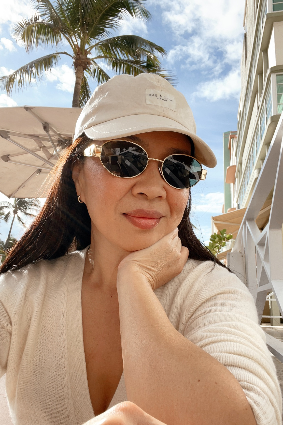 Rag & Bone Hat
Celine Oval Metal Sunglasses
Tarte Maracuja Grapefruit
