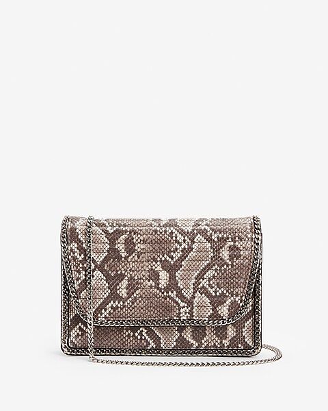 chain detail quilted shoulder bag | Express