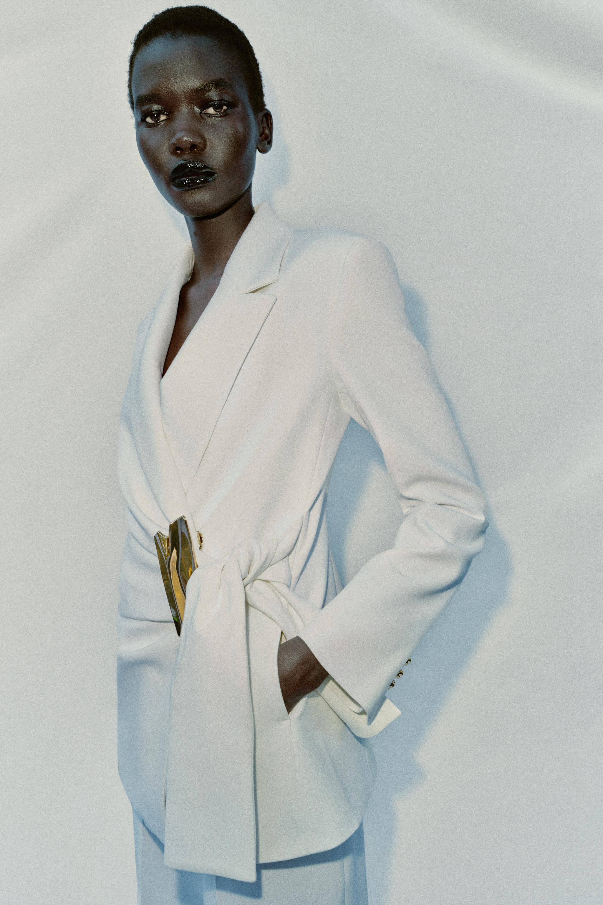 DOUBLE BREASTED BLAZER WITH BUCKLE | Zara US
