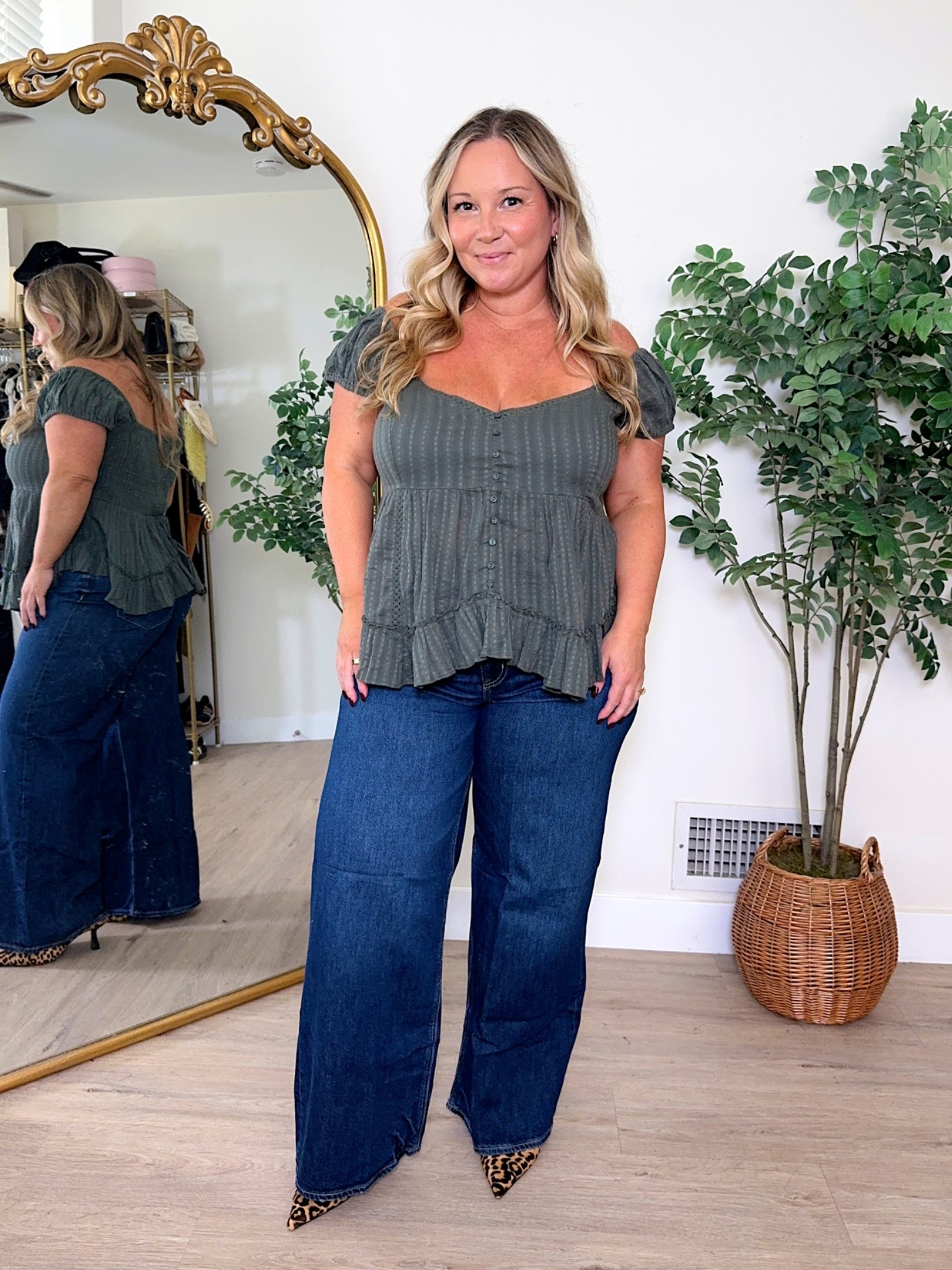 Use code AEFALL30 for discount! 
@American Eagle Outfitters fall outfit 
Top size XL 
Jeans size 12 REGULAR 

Fall outfit, fall style, midsize fashion, petite style, wide leg jeans, fall trends, style over 40

#LTKMidsize #LTKOver40 #LTKPetite