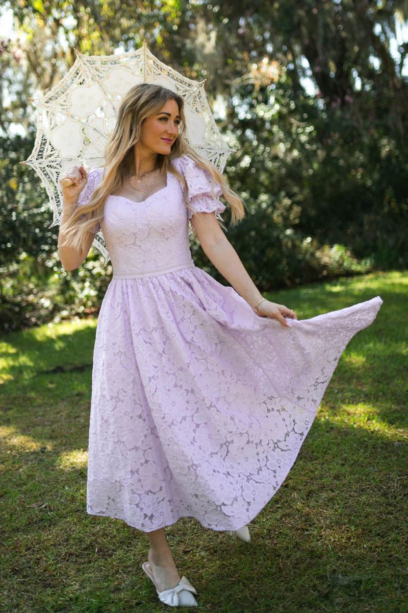 Ballerina Dress in Lilac Lace | Ivy City Co