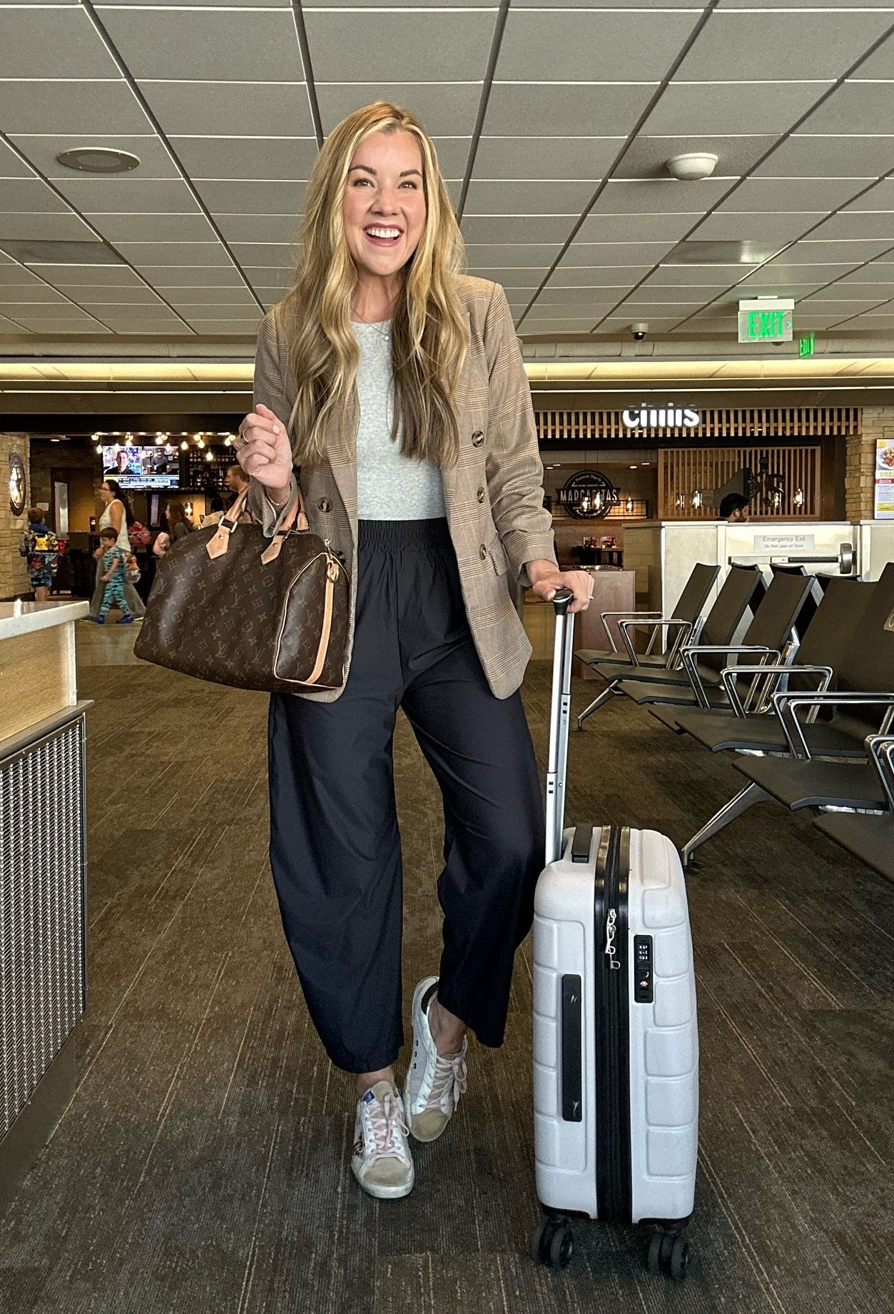 Travel OOTD 

(BTW - I do not recommend buying a white suitcase. 🙃)

#LTKootd