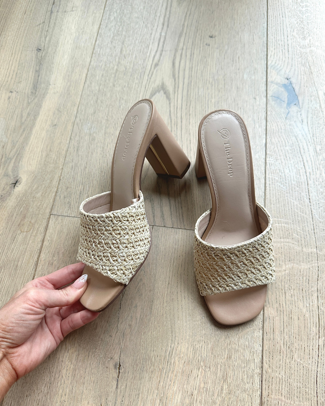 Meet your new favorite heels 👠💫 — these Block-Heeled Mules are made for style lovers who don’t compromise comfort! From casual jeans to elegant dresses, they complete every look flawlessly 🌸✨. Step out and slay your day in style 💃💖.

#FashionFinds #AmazonStyle #HeelsObsessed #MuleSandals #AmazonFashionFinds #TrendyWardrobe #StyleInspo #ComfyYetChic #ModernWoman #OOTDReady #EverydayGlam #AmazonMustHave #WardrobeStaple #ChicVibes #AmazonFavorites 

 