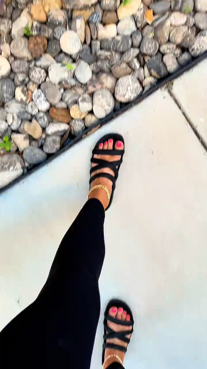 Crocs splash strappy sandals are back! #crocs #crocssplashstrappysandal #crocssplashaandals #ad 

 #LTKootd #LTKActive #LTKTravel