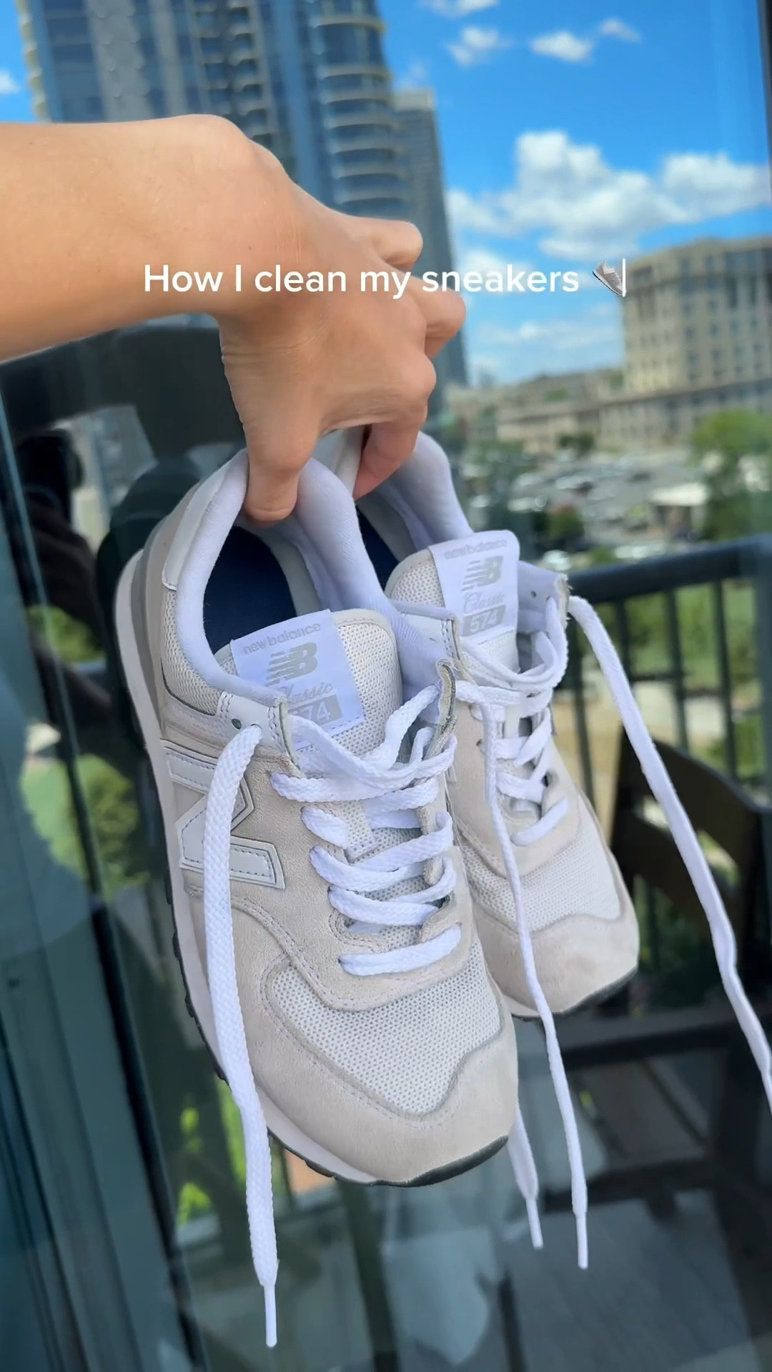How to clean white sneaker / new balances 👟 / miss mouths shoe cleaner🫧