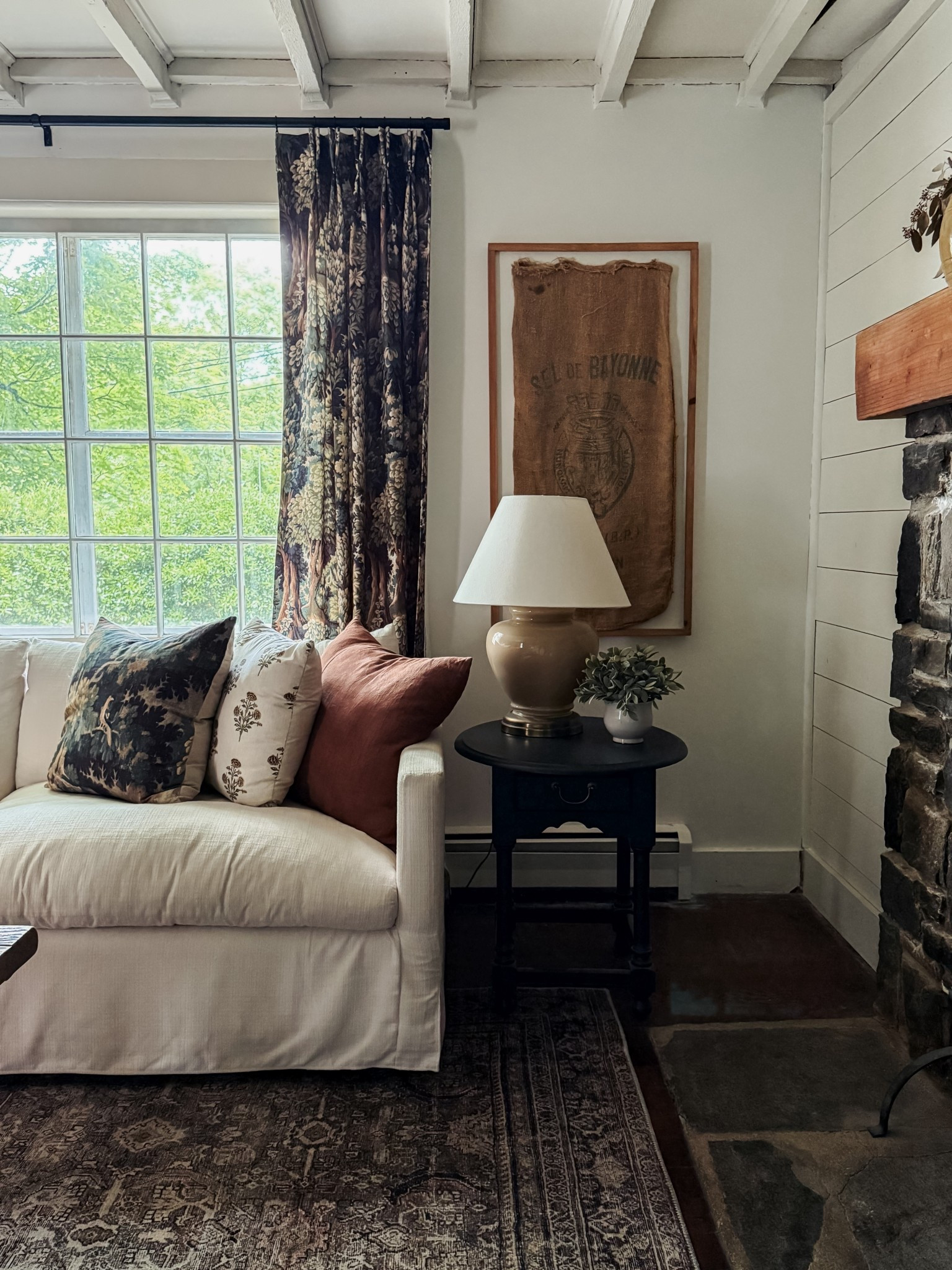 Those cozy spot and a good book all fall. 🫶🏼🍁