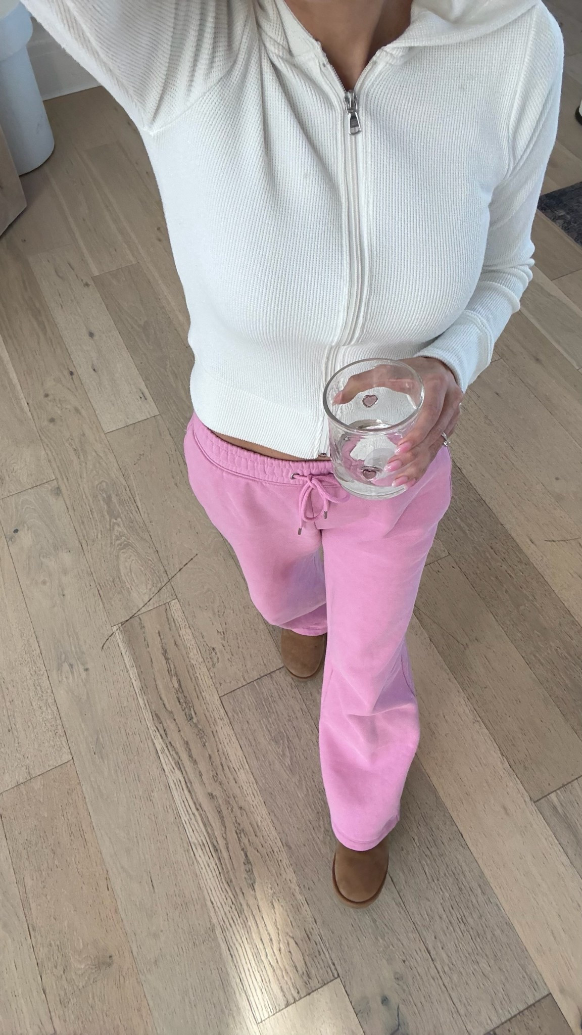 Casual comfy valentines month outfit 💖 my fav @abercrombie sweats now in pink!! White zip up from @hollister 

Casual outfit, cozy outfit, winter outfit, Abercrombie sweats, pink sweats, Uggs 

#LTKgrwm #LTKootd #LTKValentine