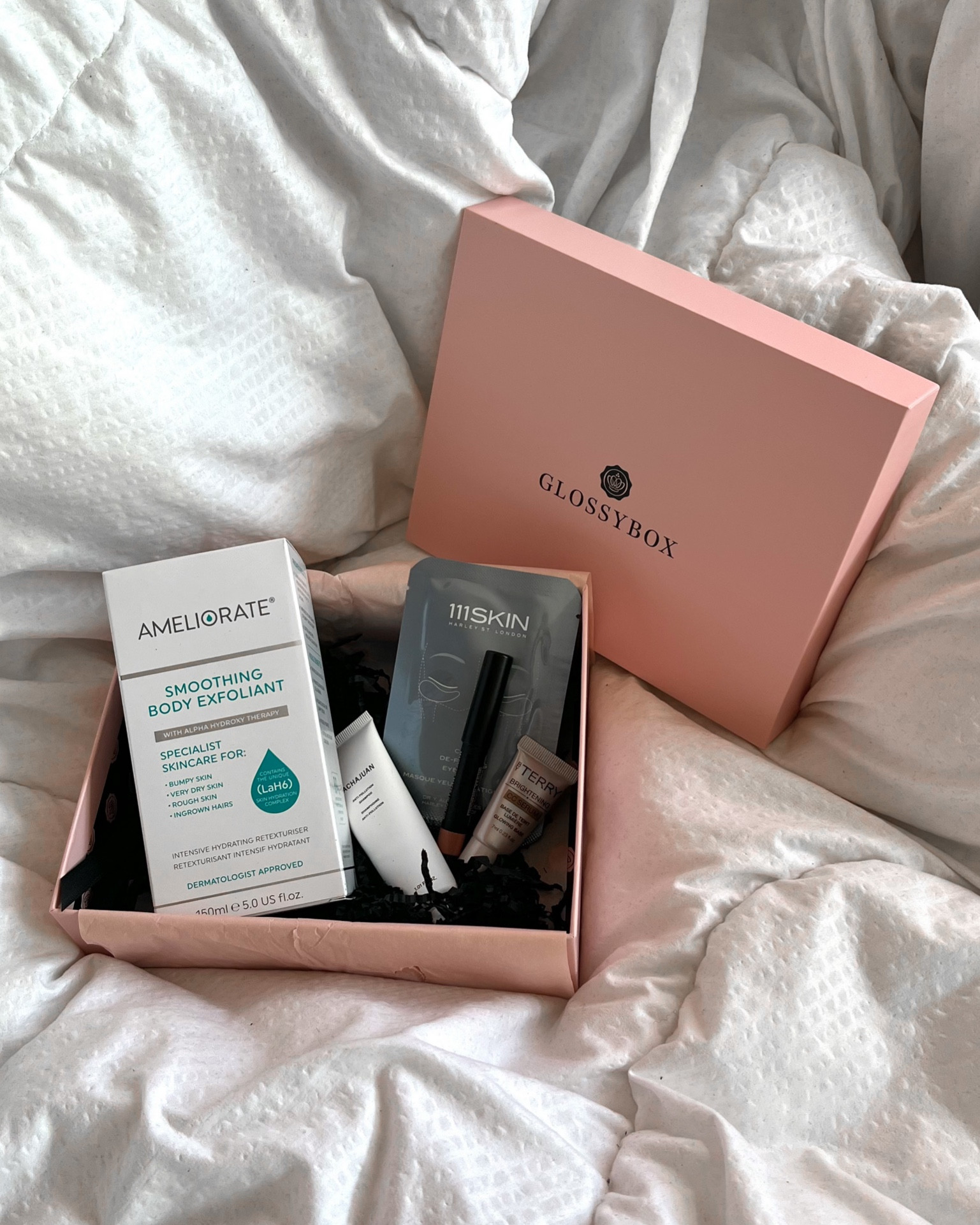 Tu connais Glossybox ?
C’est sous forme d’abonnement et tu reçois tous les mois une sélection d’articles GÉNIAUX !! 💗✨

#LTKFind #LTKeurope #LTKbeauty