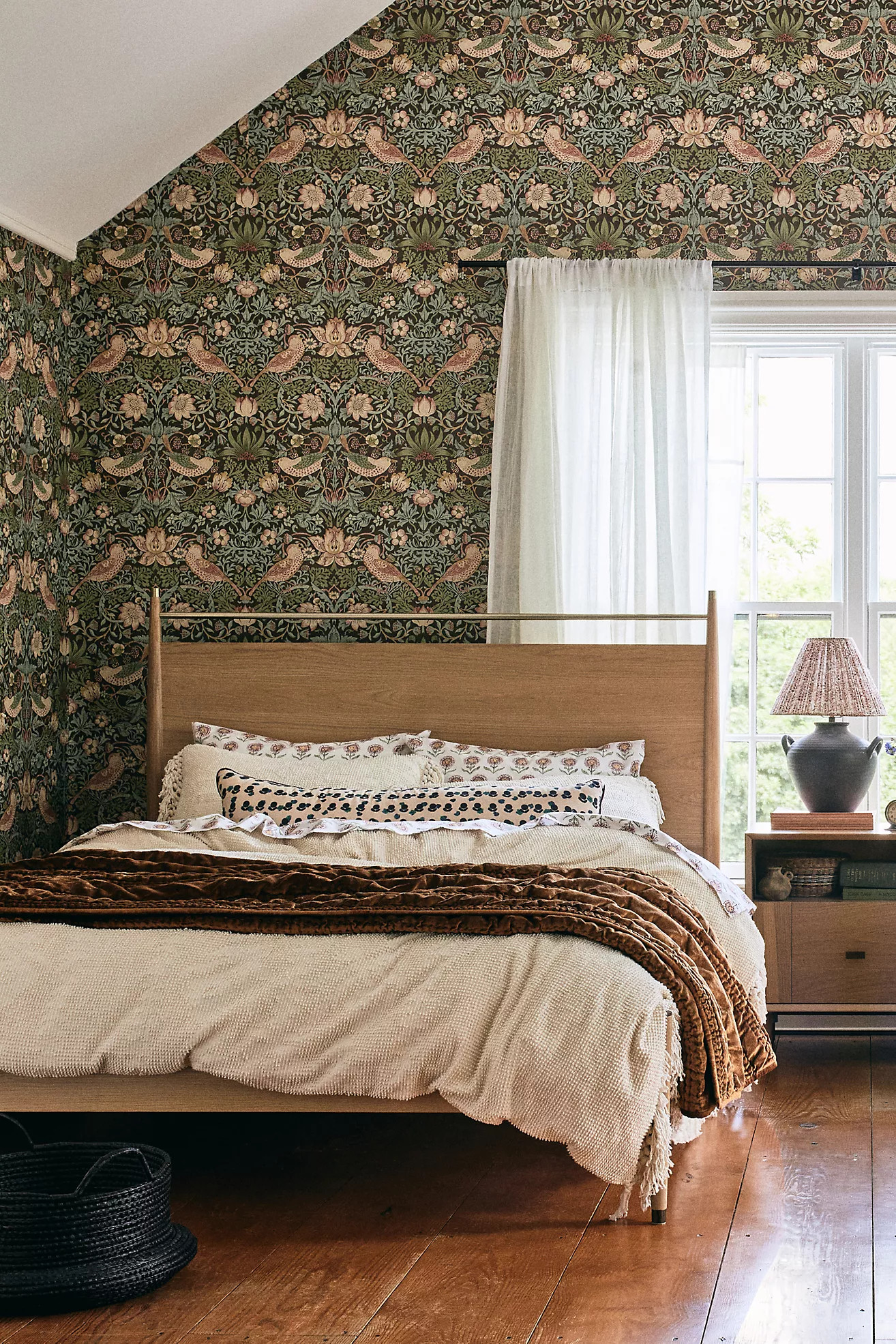 Hemming Bed | Anthropologie (US)
