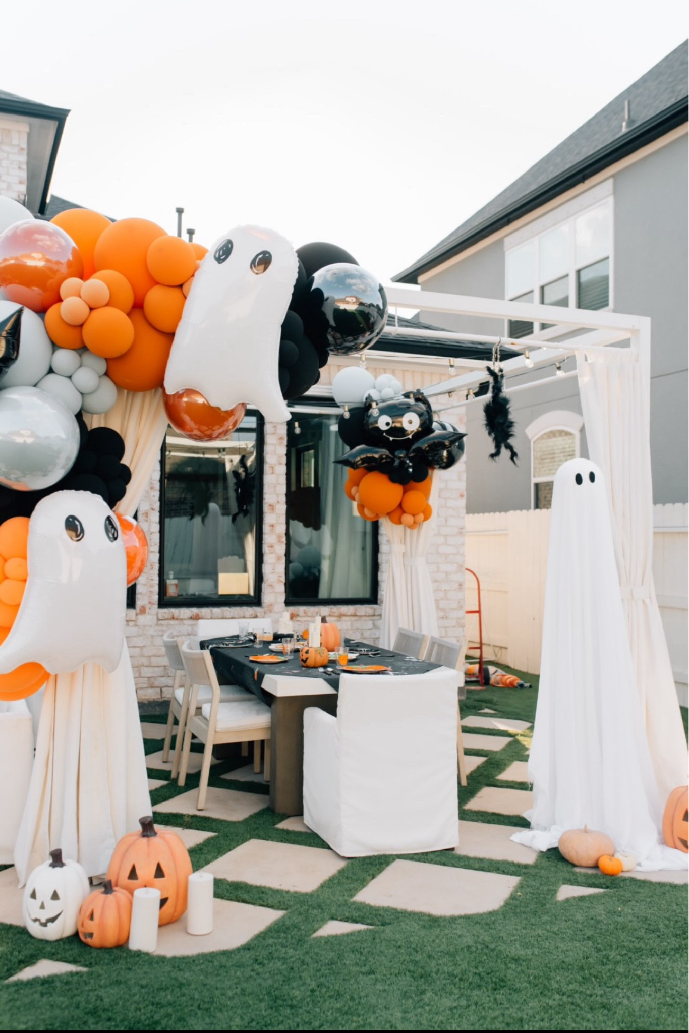 Pottery barn Halloween decor

#LTKHalloween #LTKStyleTip #LTKHoliday
