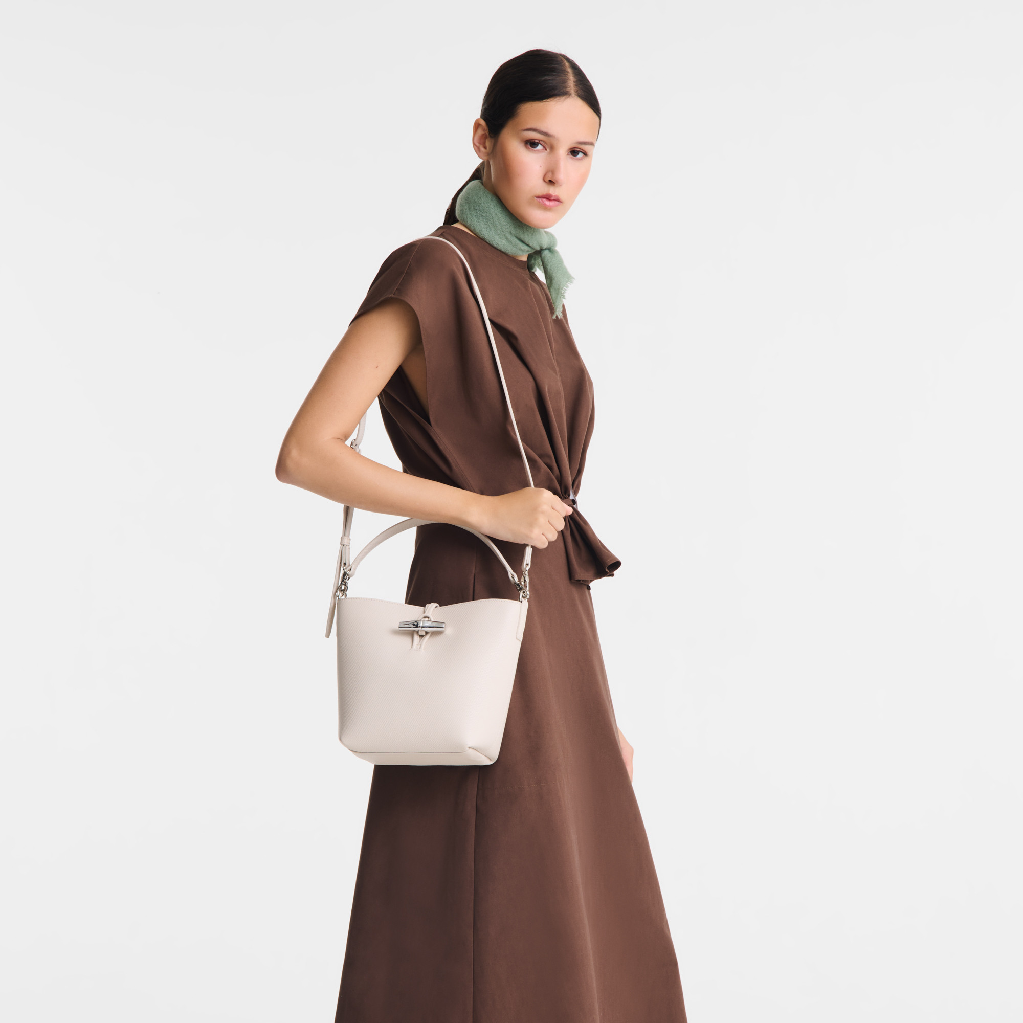 Le Roseau Bucket bag Paper - Leather | Longchamp US | Longchamp