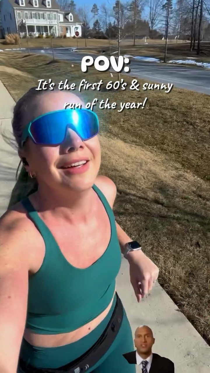 WINTER BLUES WHOOOOO???? Byeeeeee bish. Who else feels their entire personality and will to run returning??

#springiscoming #dst #timechange #runnersofinstagram #runninglife