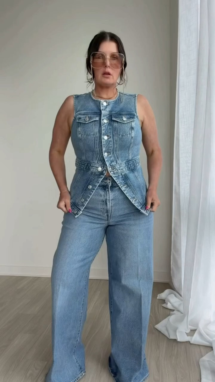 Denim & a cute top 😉

I’m wearing my true size in everything



#LTKootd #LTKMidsize

#LTKSeasonal #LTKdayinmylife #LTKootd