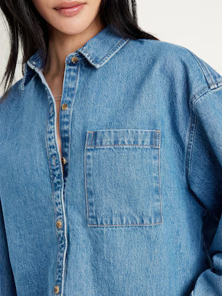 Oversized Boyfriend Button-Down Jean Shirt | Old Navy (US)
