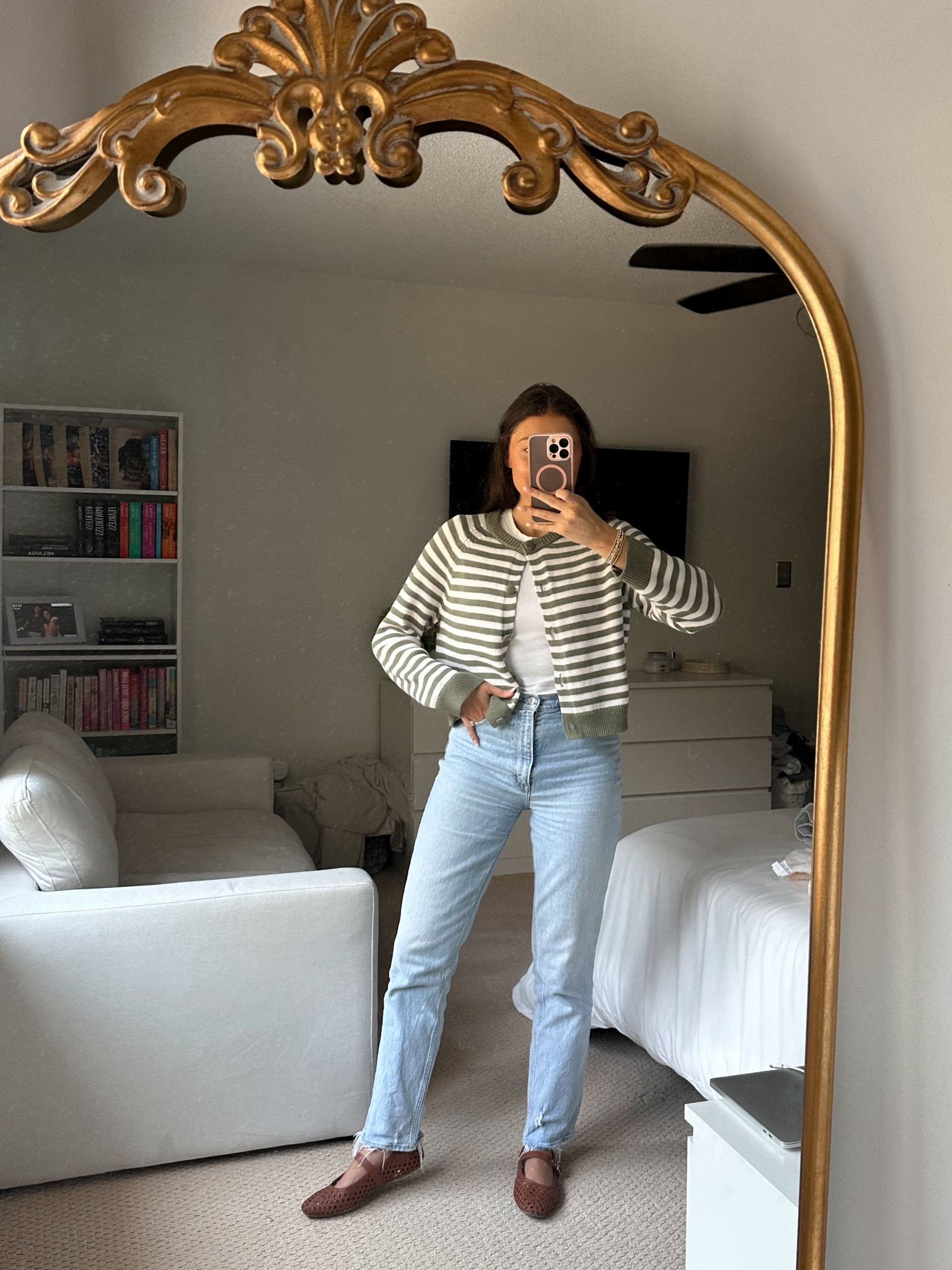 I will be wearing this sweater all fall! I think I’ve styled it 4 different ways now

#LTKFindsUnder50 #LTKStyleTip #LTKSeasonal