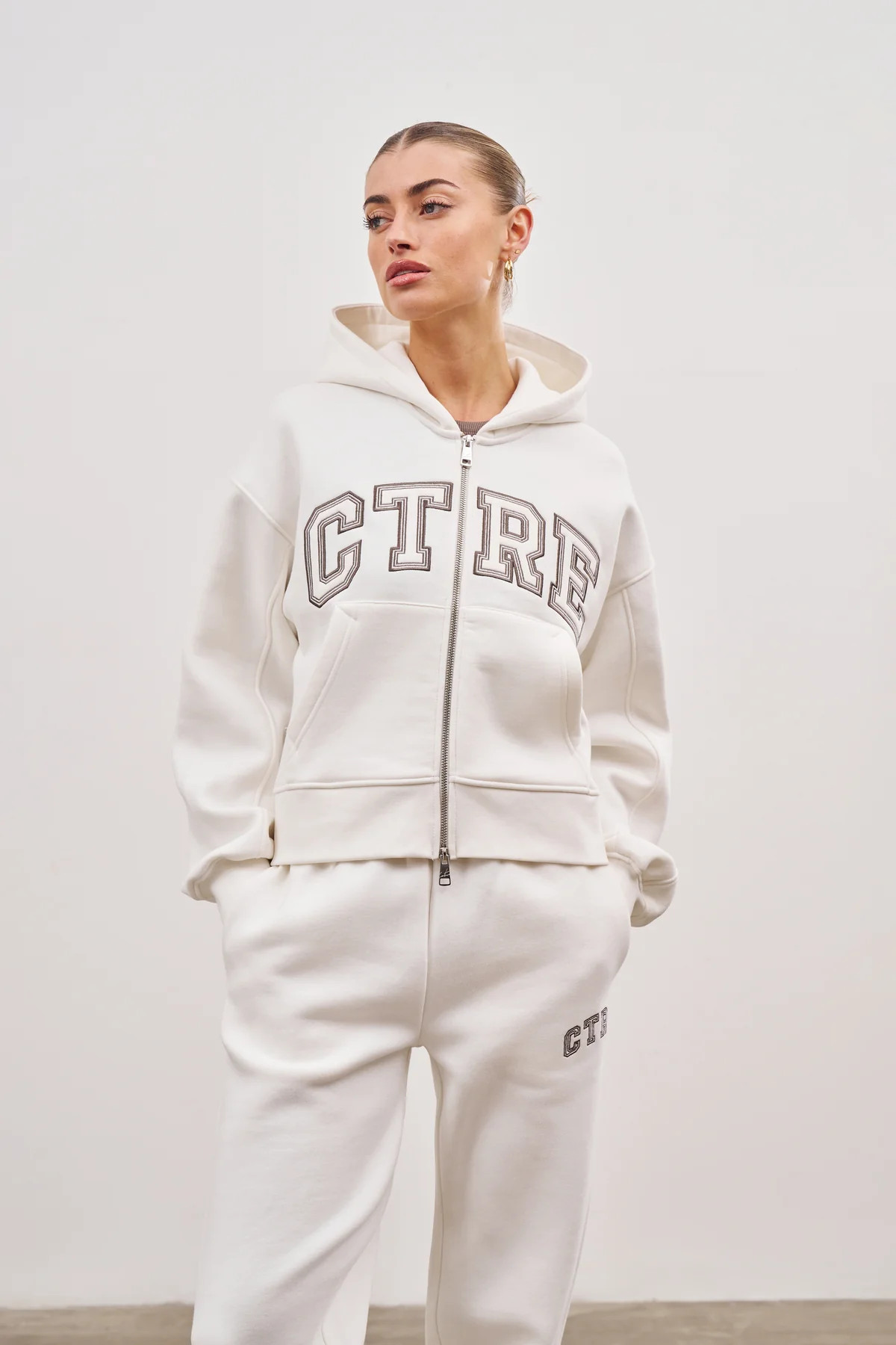 CTRE CROPPED ZIP THROUGH HOODIE - OFF WHITE | The Couture Club