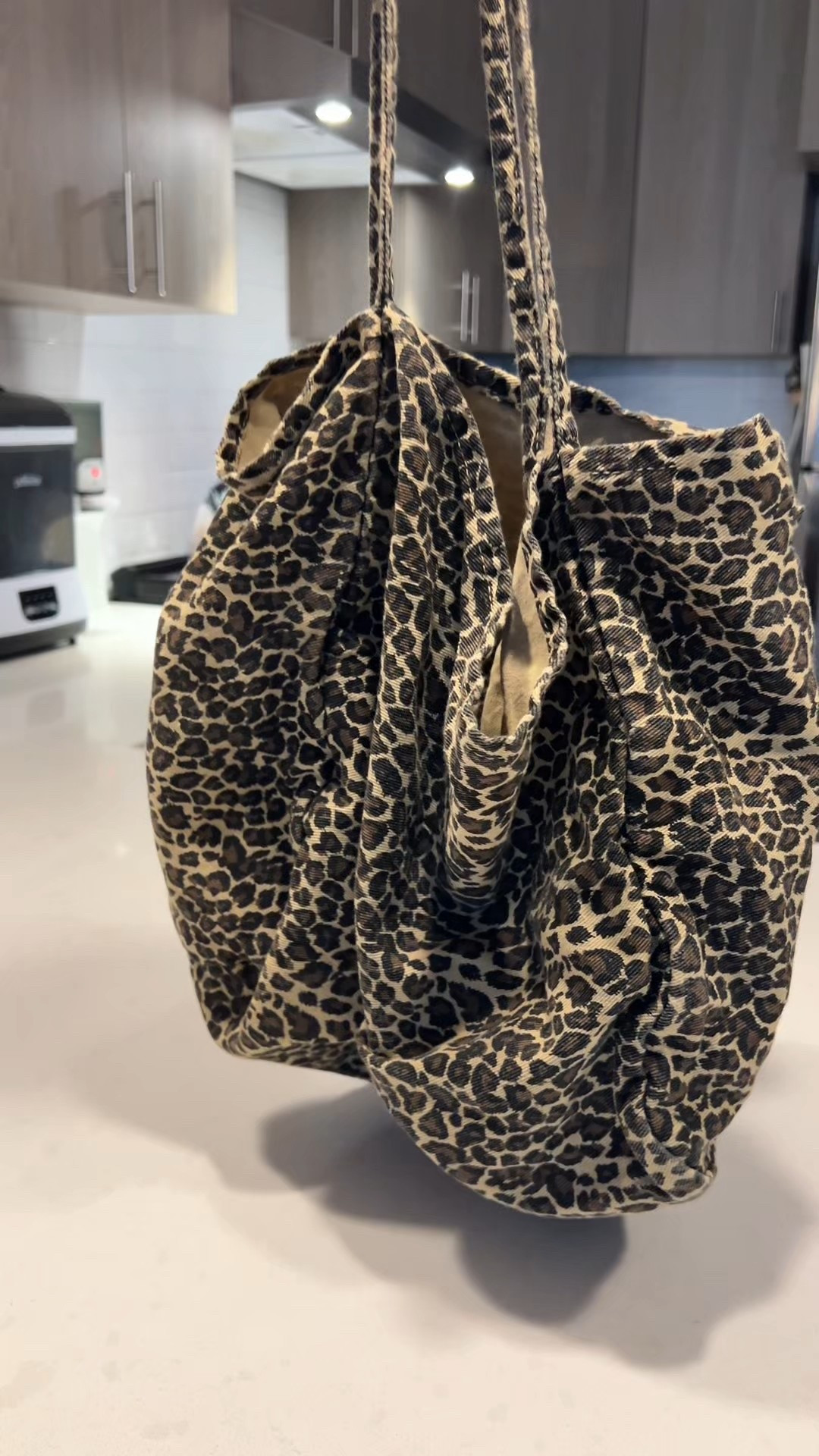 my favorite tote bag right now!

#LTKItBag #LTKSaleAlert #LTKFindsUnder50