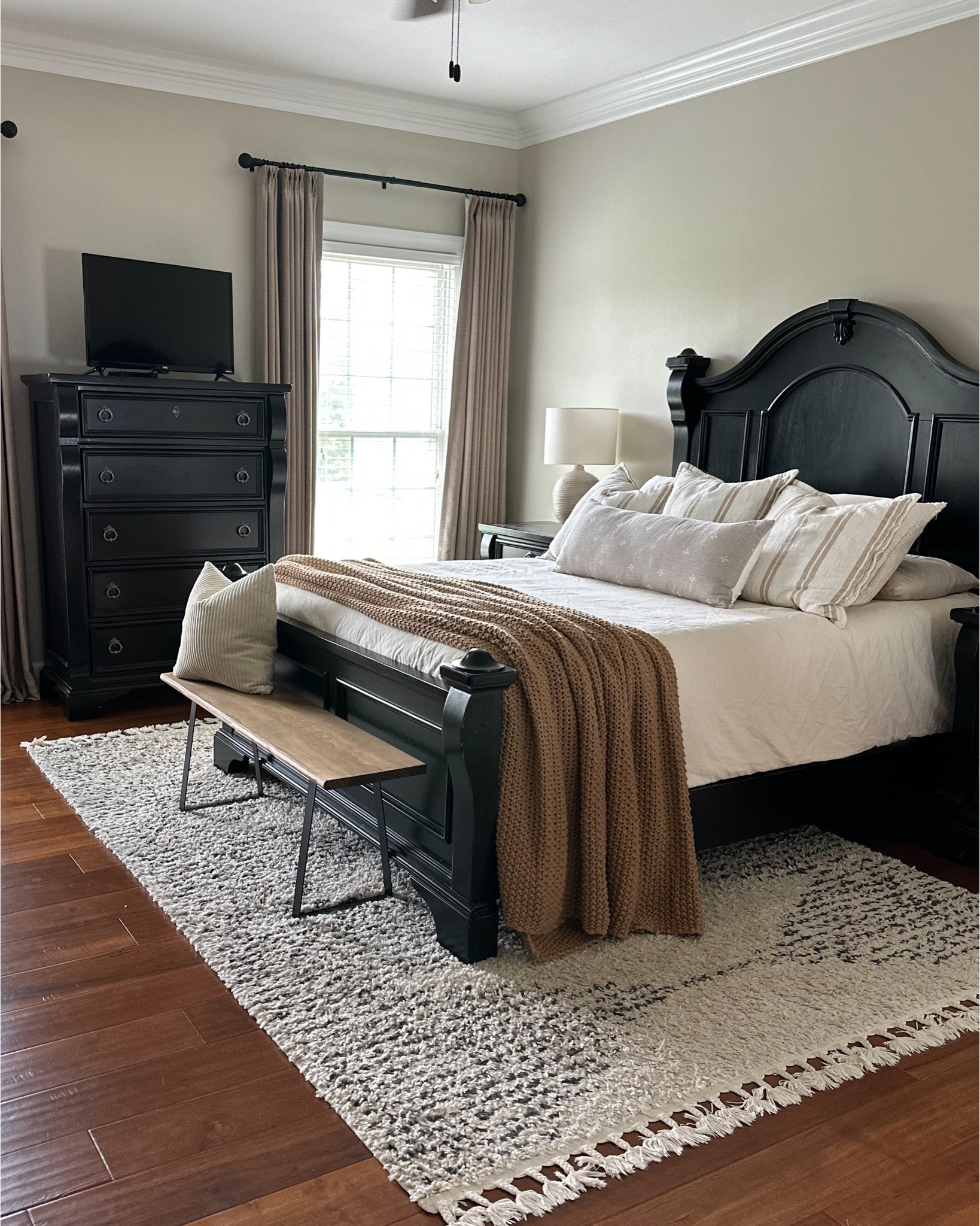 Painted my bedroom with Sherwin Williams color Mushroom this weekend and I’m in love! Still have a few things to add so stay tuned! 

#LTKHome