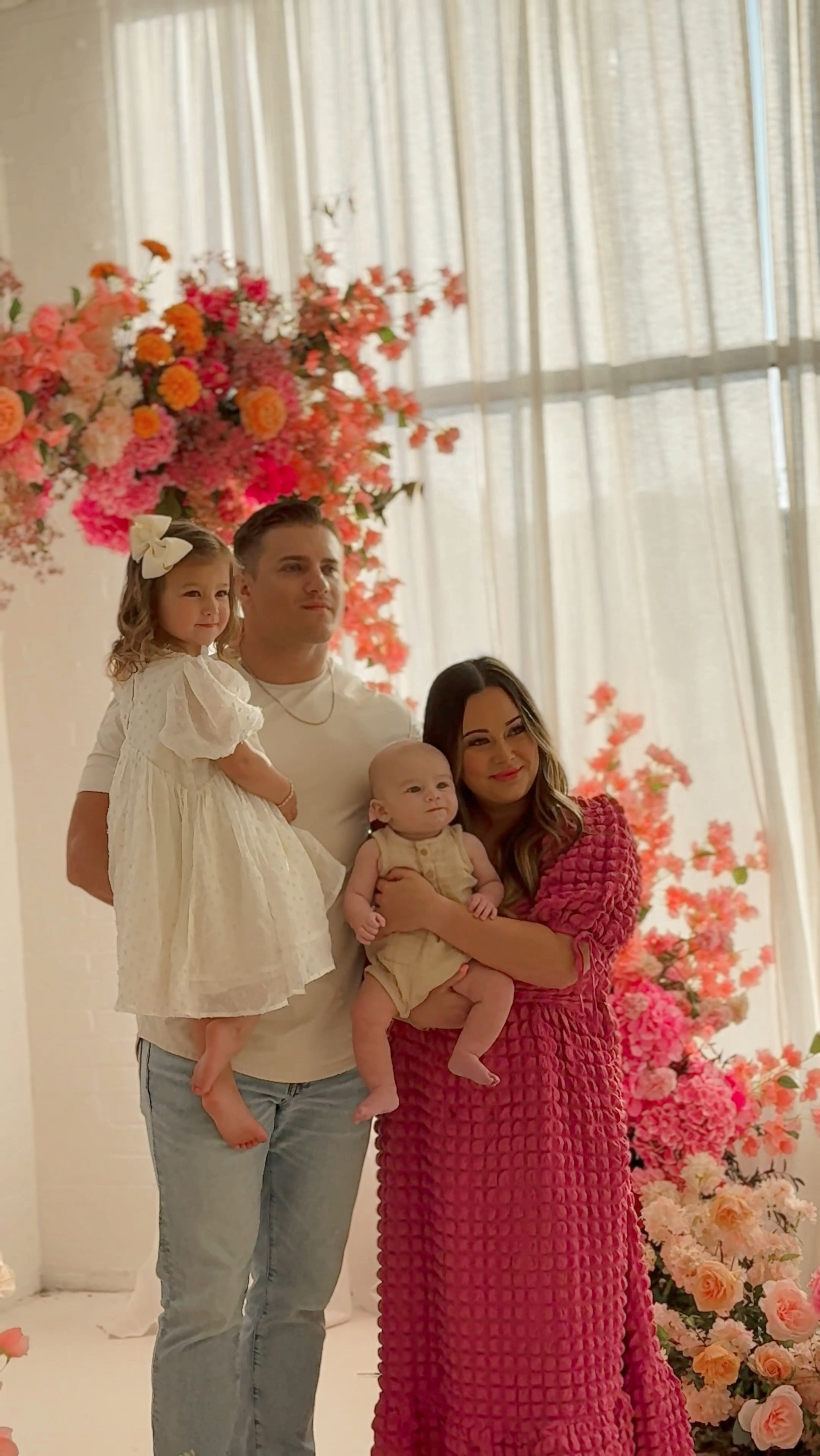 Spring family picture outfit // spring dresses // family portraits // family pictures

#LTKstyletip #LTKfamily #LTKSeasonal