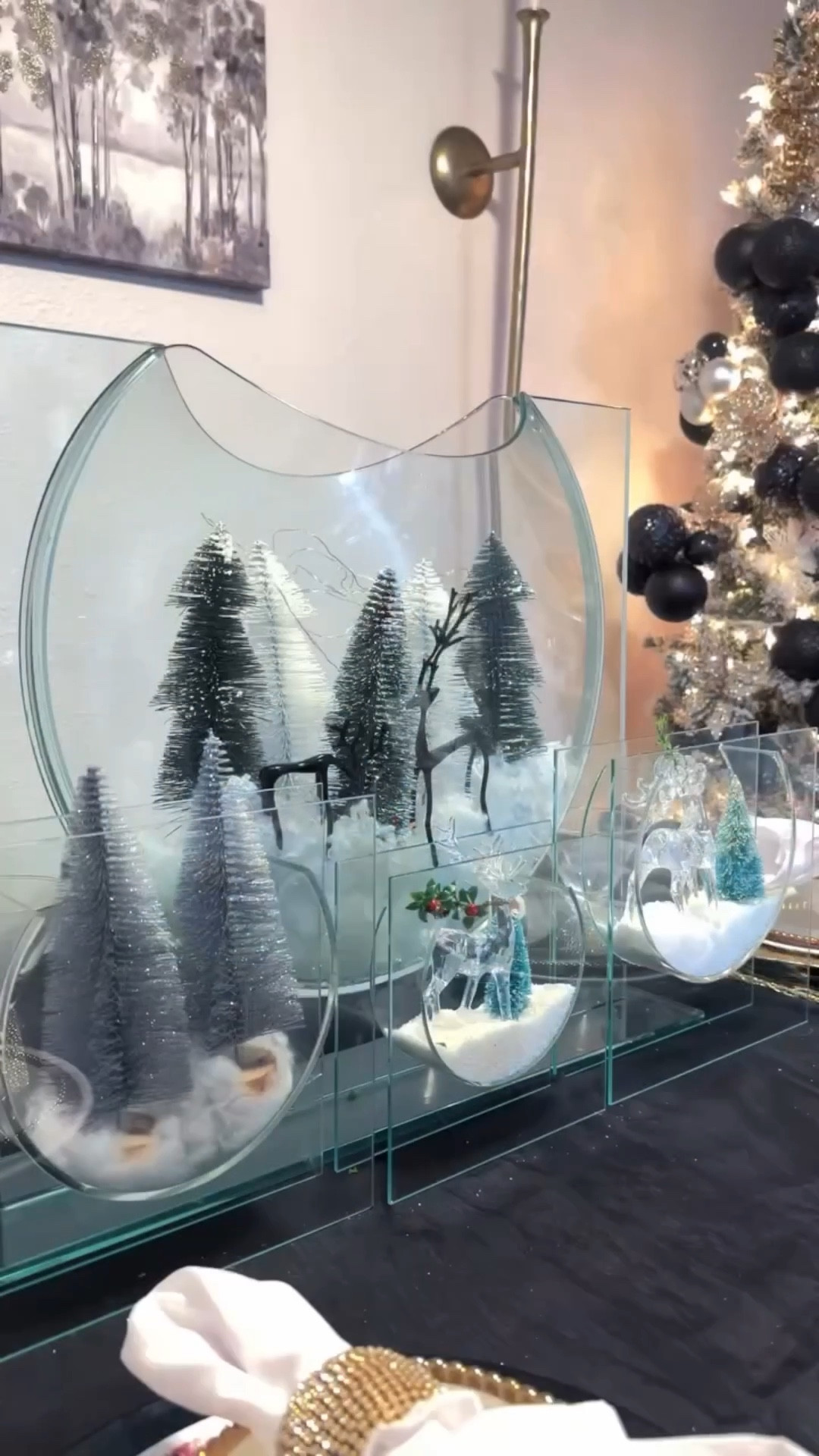 12 Days of Christmas 🎄 

When your favorite vase gets dressed for the holidays. 🎄Soft greens, seasonal touches, and Christmas calm.

#ChristmasDecor #HolidayDecor #ChristmasVase #VaseDecor #HolidayHome
#SeasonalStyling #WinterDecor #FestiveHome #ChristmasDetails
#HomeForTheHolidays #CozyChristmas #HolidayInsp

Vase, Christmas, holiday, deck the ball, its beginning to look a lot like Christmas

#LTKHoliday #LTKSaleAlert #LTKSeasonal