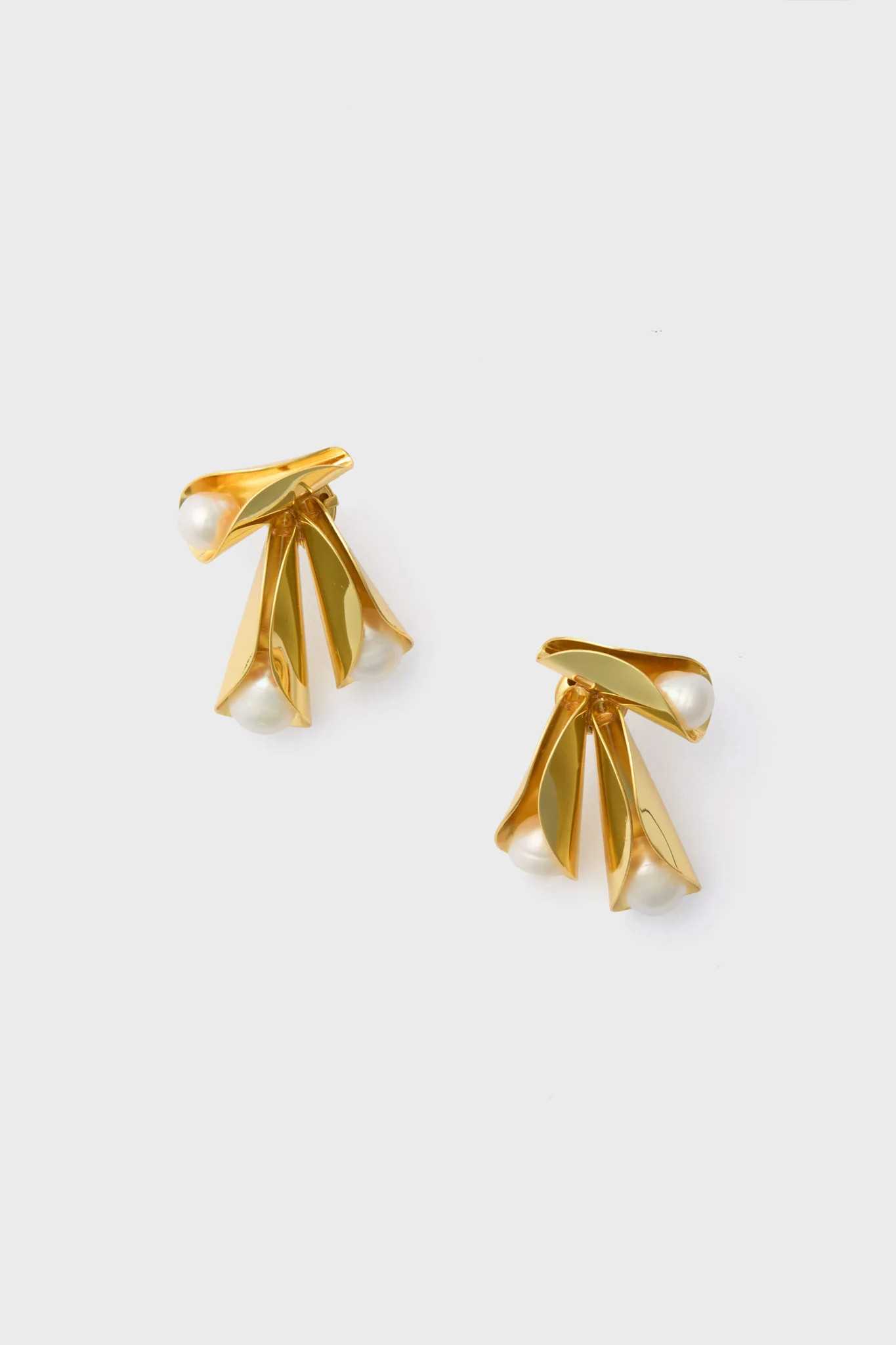 Gold and Pearl Tressa Earrings | Tuckernuck (US)