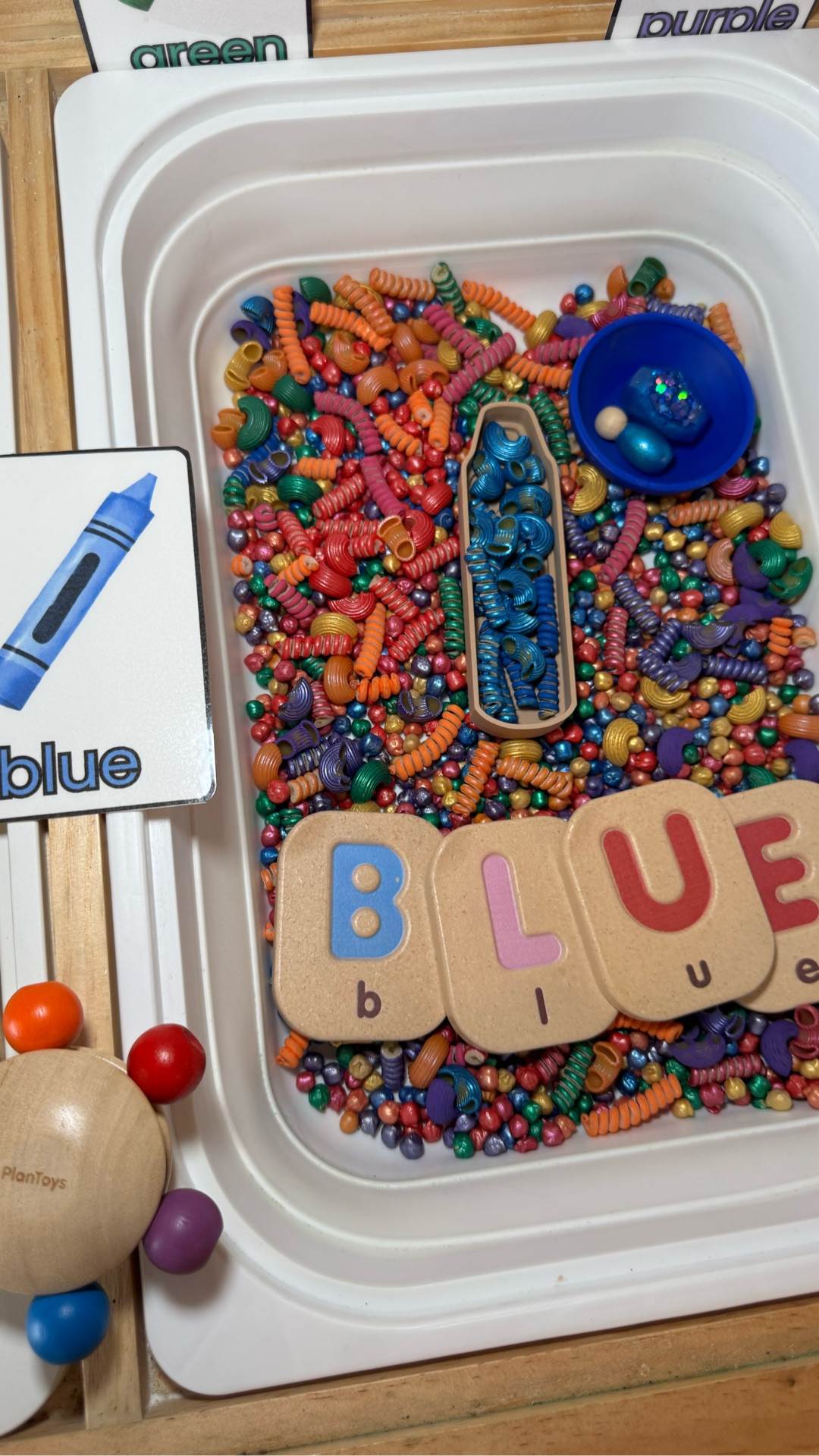 🎨🌈 Colorful Learning Fun! 🌈🎨
We’re building color words, practicing ASL (sign language), and strengthening pincher grasp—all through play! ✨
These tactile letters and rainbow sensory filler make sorting and learning colors a hands-on, multi-sensory experience perfect for PreK and Kindergarten learners. 💡🖐️

🧠 Builds fine motor skills
🔤 Encourages early literacy
👋 Introduces sign language
🌈 Supports color recognition & sorting

#SensoryPlay #PreschoolLearning #KindergartenActivities #ASLforKids #FineMotorSkills #TactileLearning #RainbowPlay #LearningThroughPlay