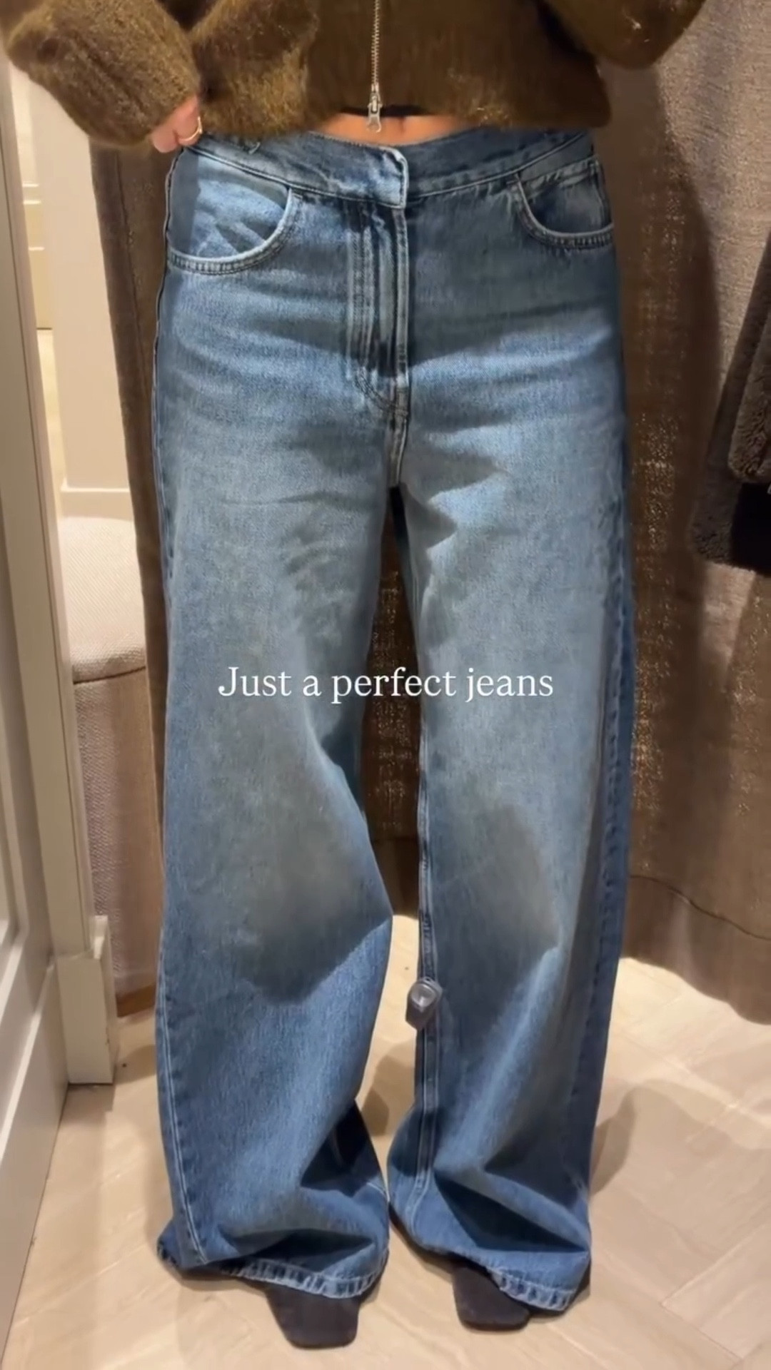 Just a perfect jeans from Massimo Dutti 

#pants #bluejeans #jeans

#LTKdeutschland #LTKFashionMonth #LTKstyletip